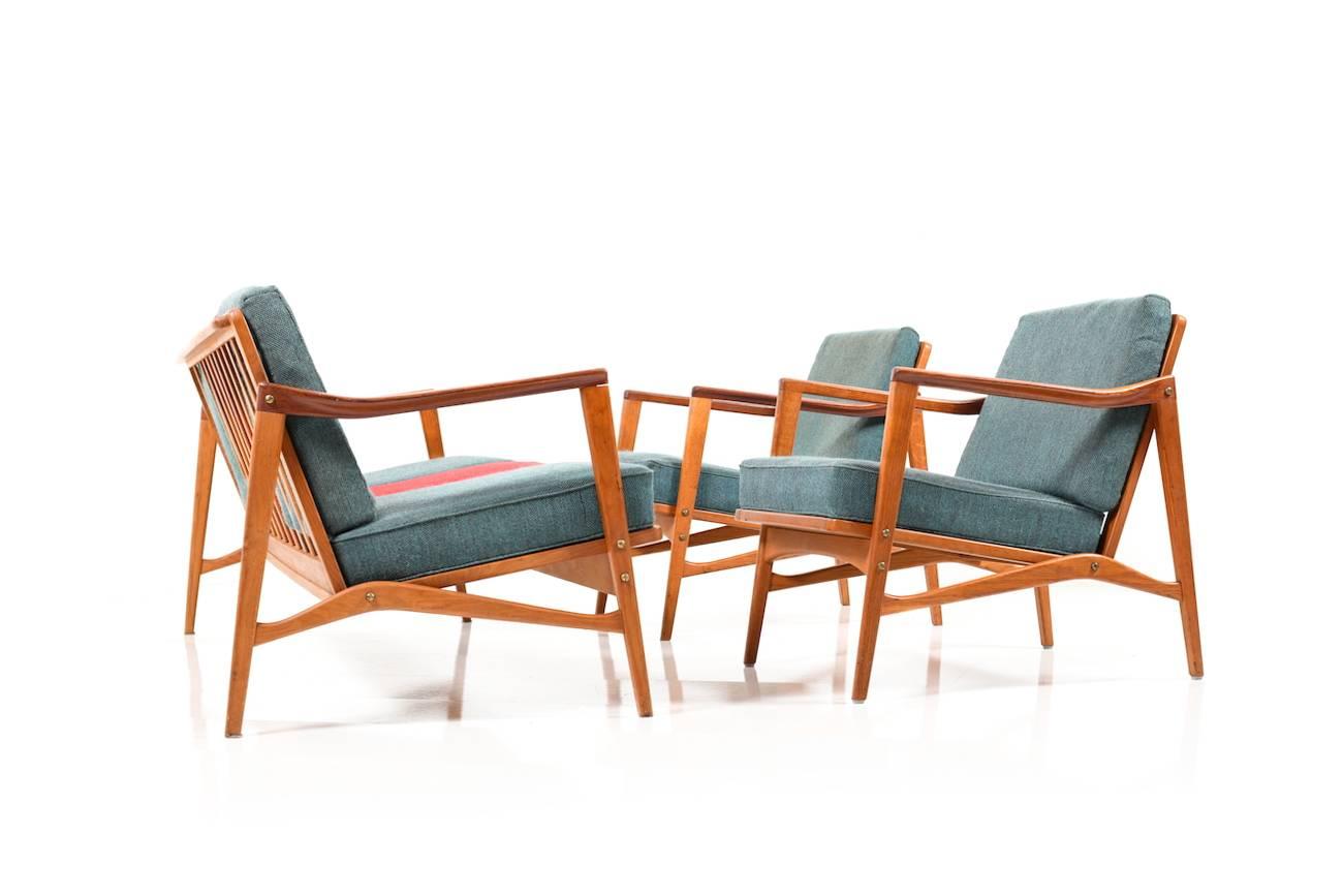 Early and rare Ib Kofod-Larsen seating group in teak and oak. Model 