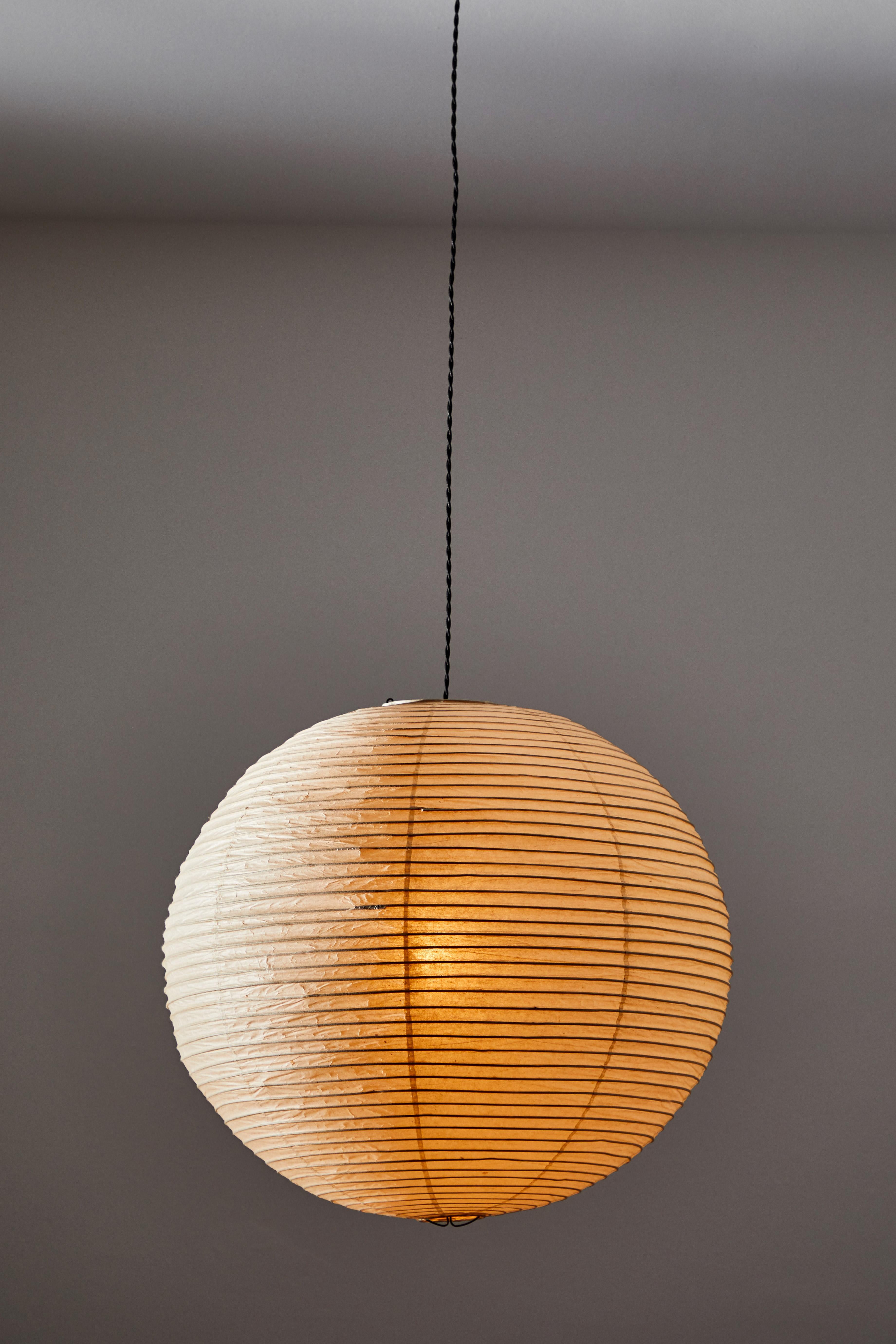 Mid-Century Modern Early and Rare Model 19A Light Sculpture by Isamu Noguchi for Akari