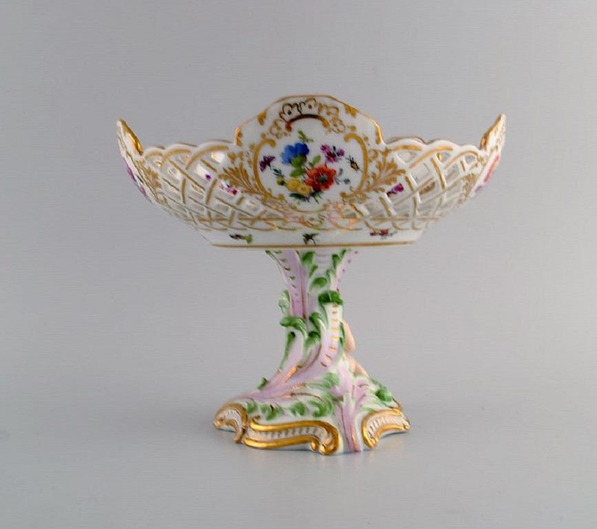 Danois Compotier royal de Copenhague rare et ancien en porcelaine ajoure, qualit muse en vente