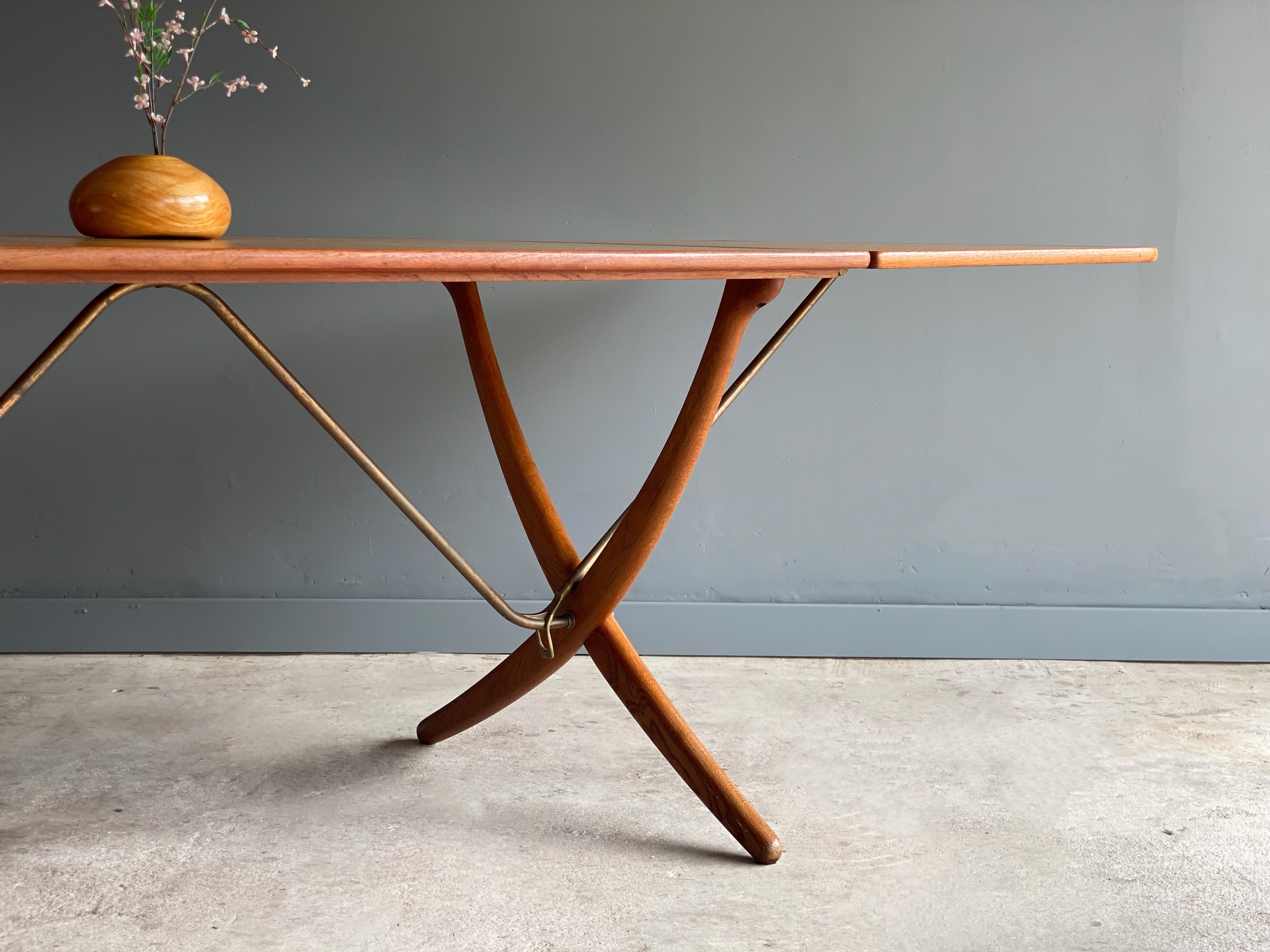 Mid-Century Modern Early and Uncommon Variation Hans J. Wegner AT-304 Dining Table