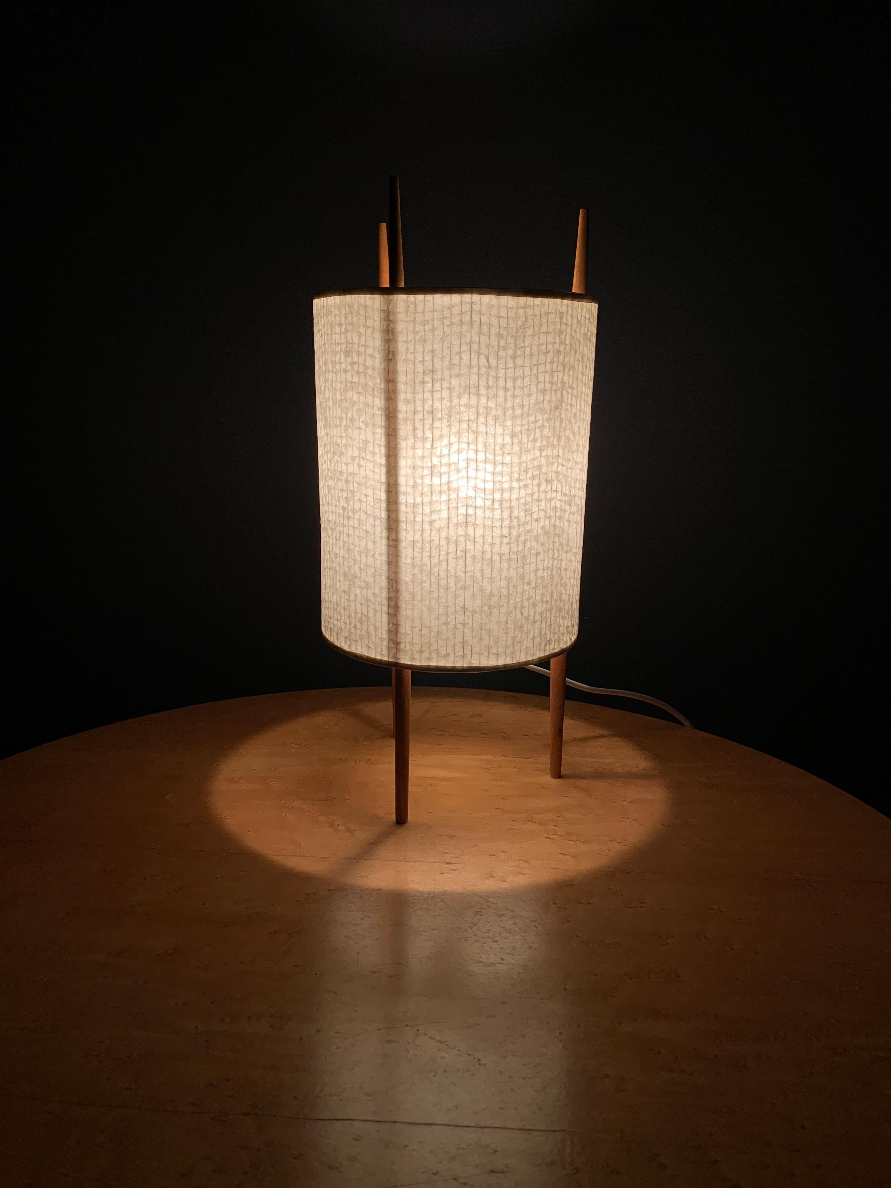 Early and Wonderful No.9 Table Lamp 2