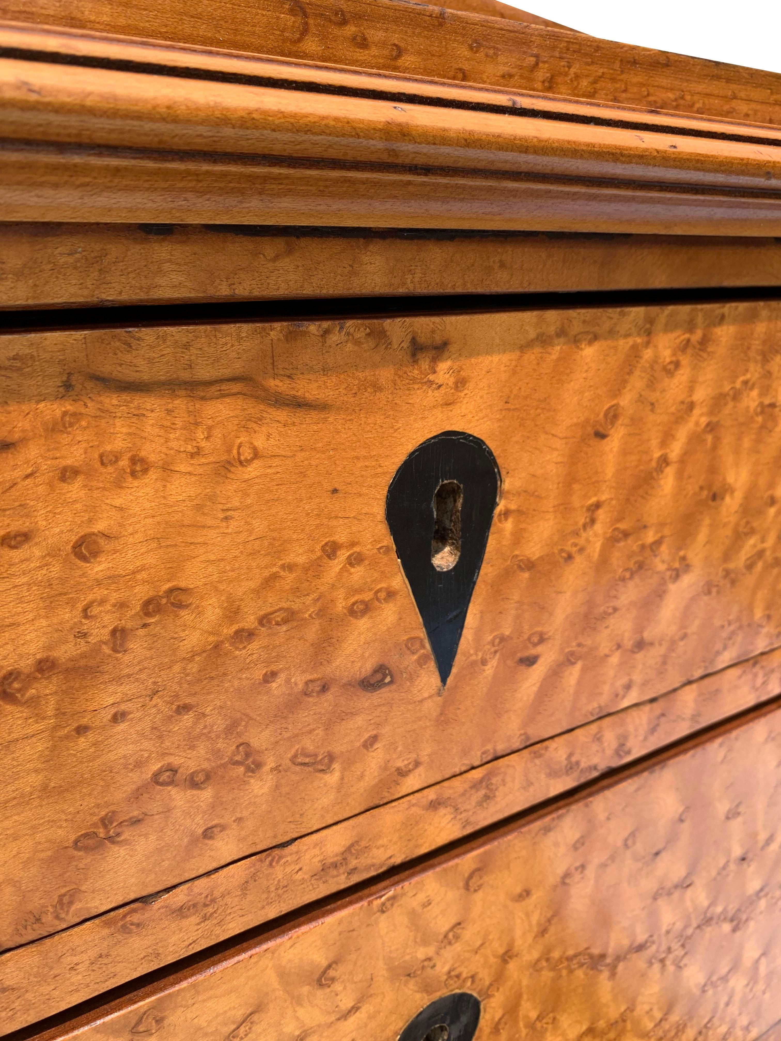 Early Antique Biedermeier Birds Eye Maple Burl Wood Cabinet Dresser With Drawers In Good Condition For Sale In Saddle River, NJ