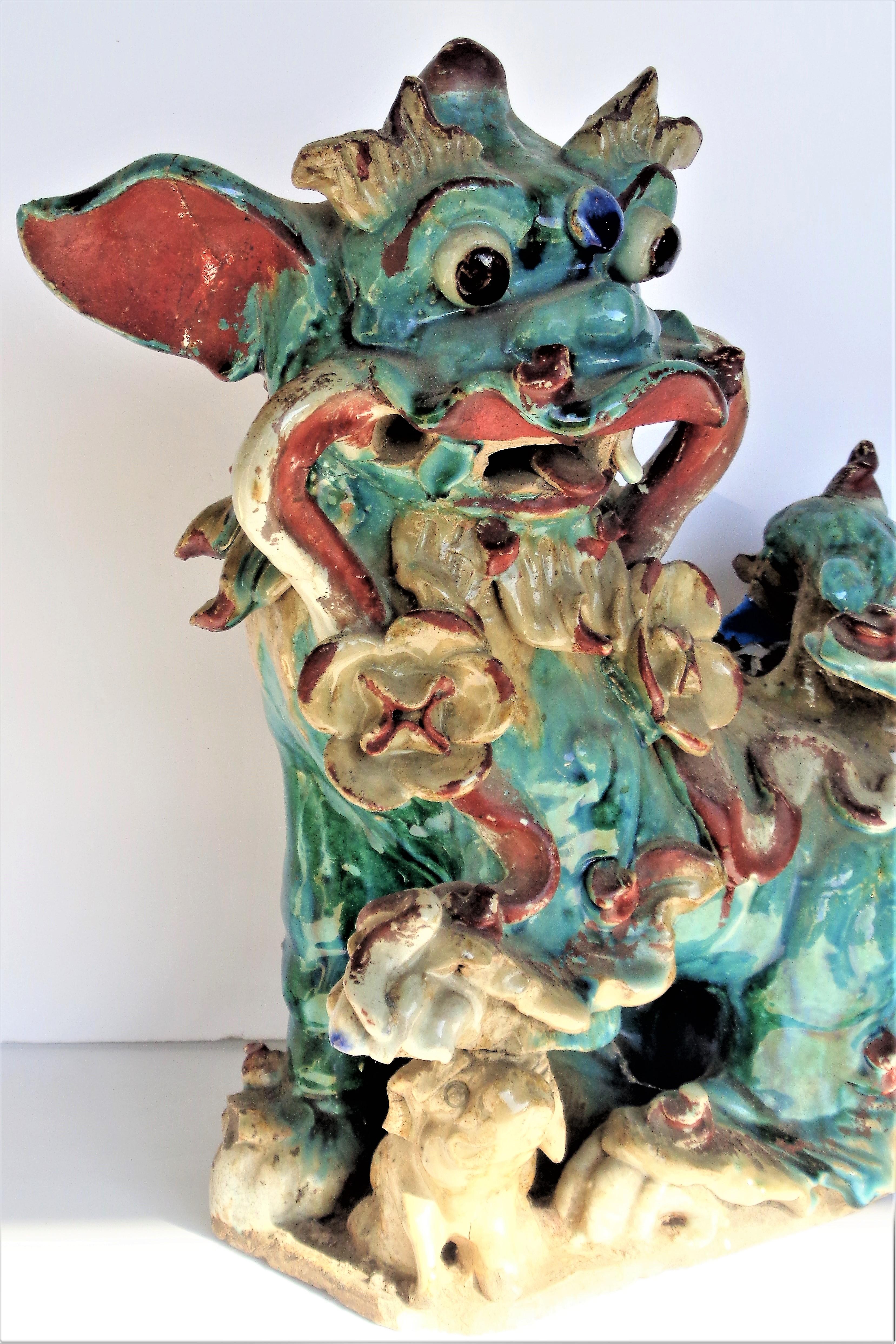 Early Antique Chinese Sancai Glaze Stoneware Foo Dog Roof Tile In Fair Condition In Rochester, NY