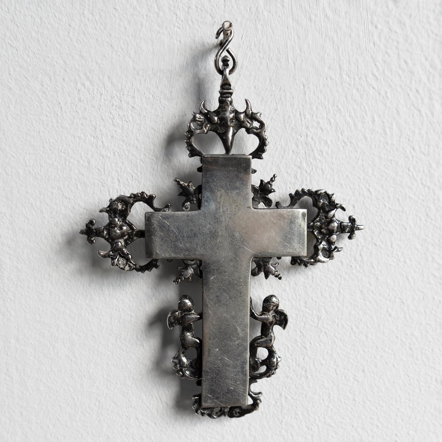Early Antique Engraved Silver Crucifix, Reliquary Cross Box Pendant 17th Century For Sale 1