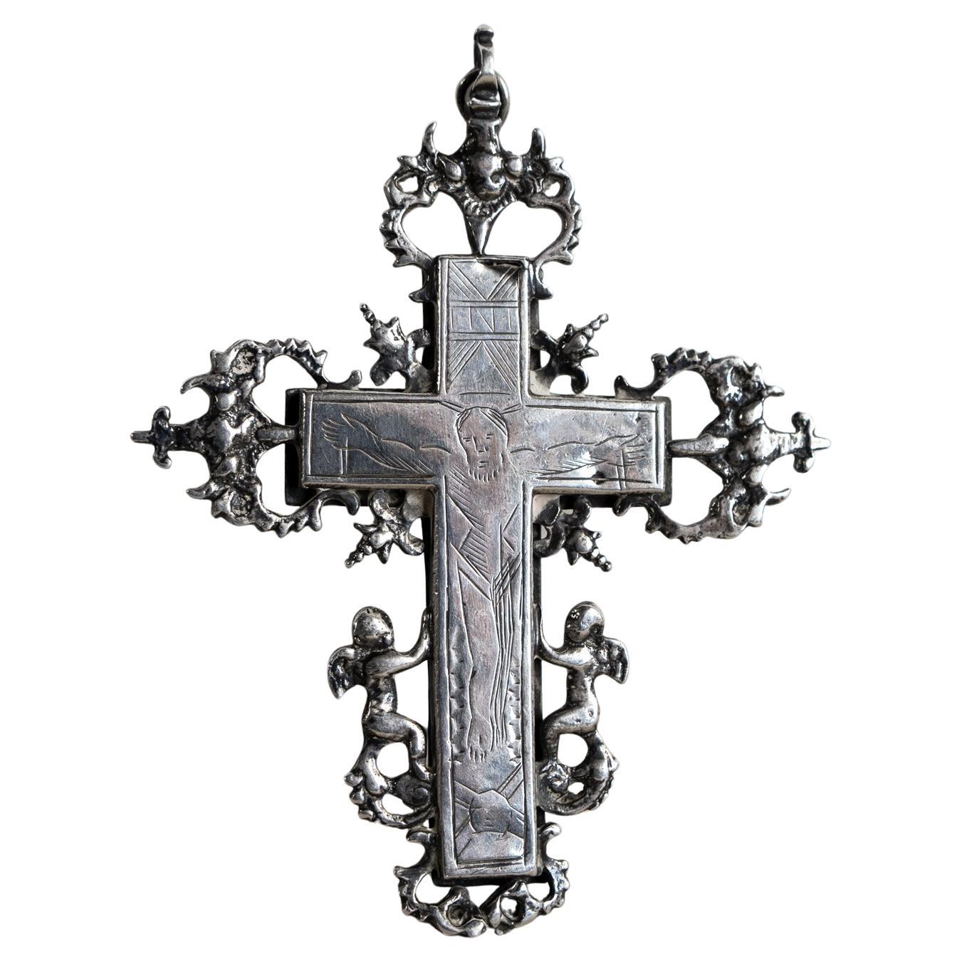Early Antique Engraved Silver Crucifix, Reliquary Cross Box Pendant 17th Century