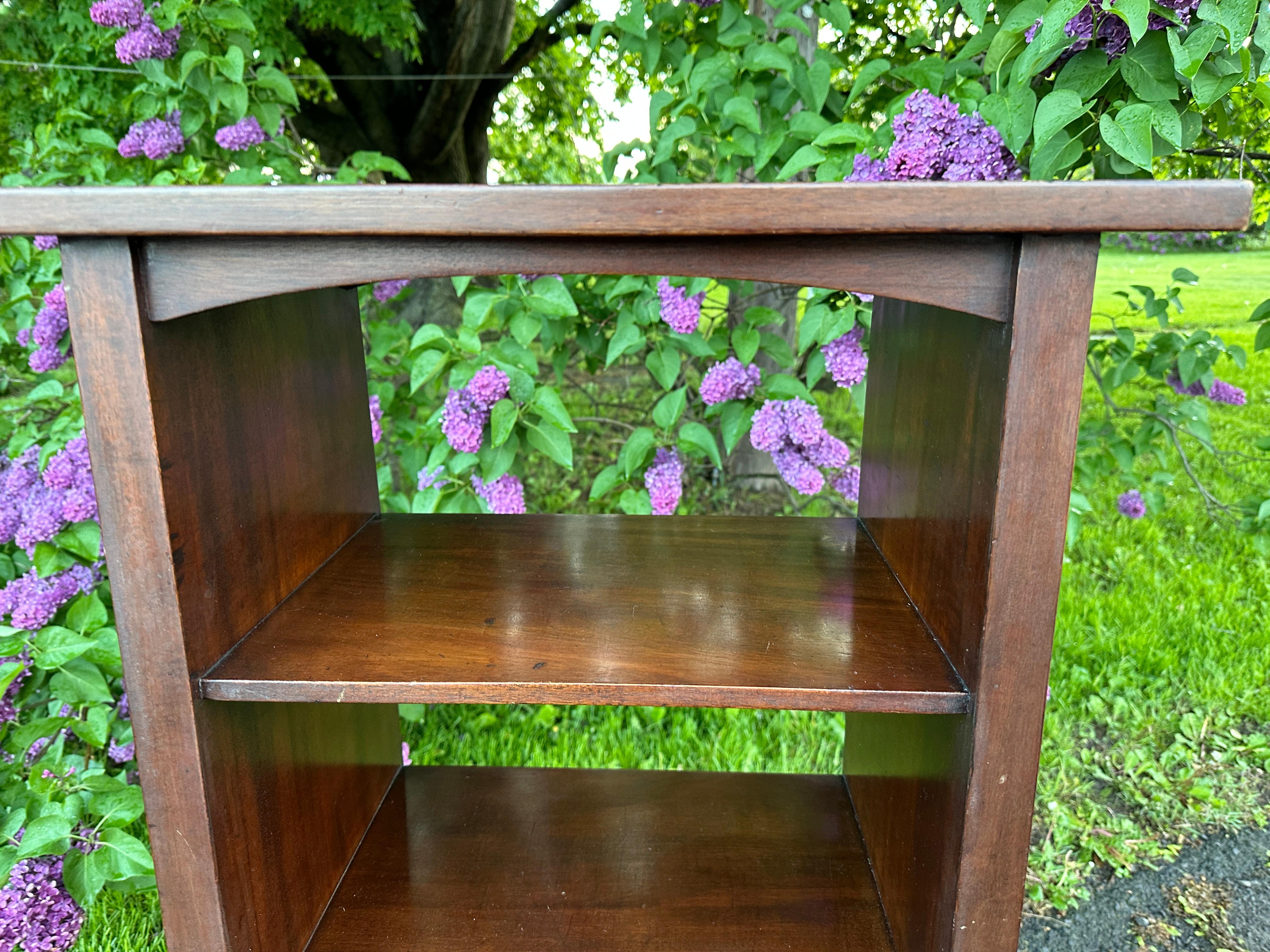 Antico portariviste Gustav Stickley 1904 circa - W2903       DEVE  VENDERE in vendita 1