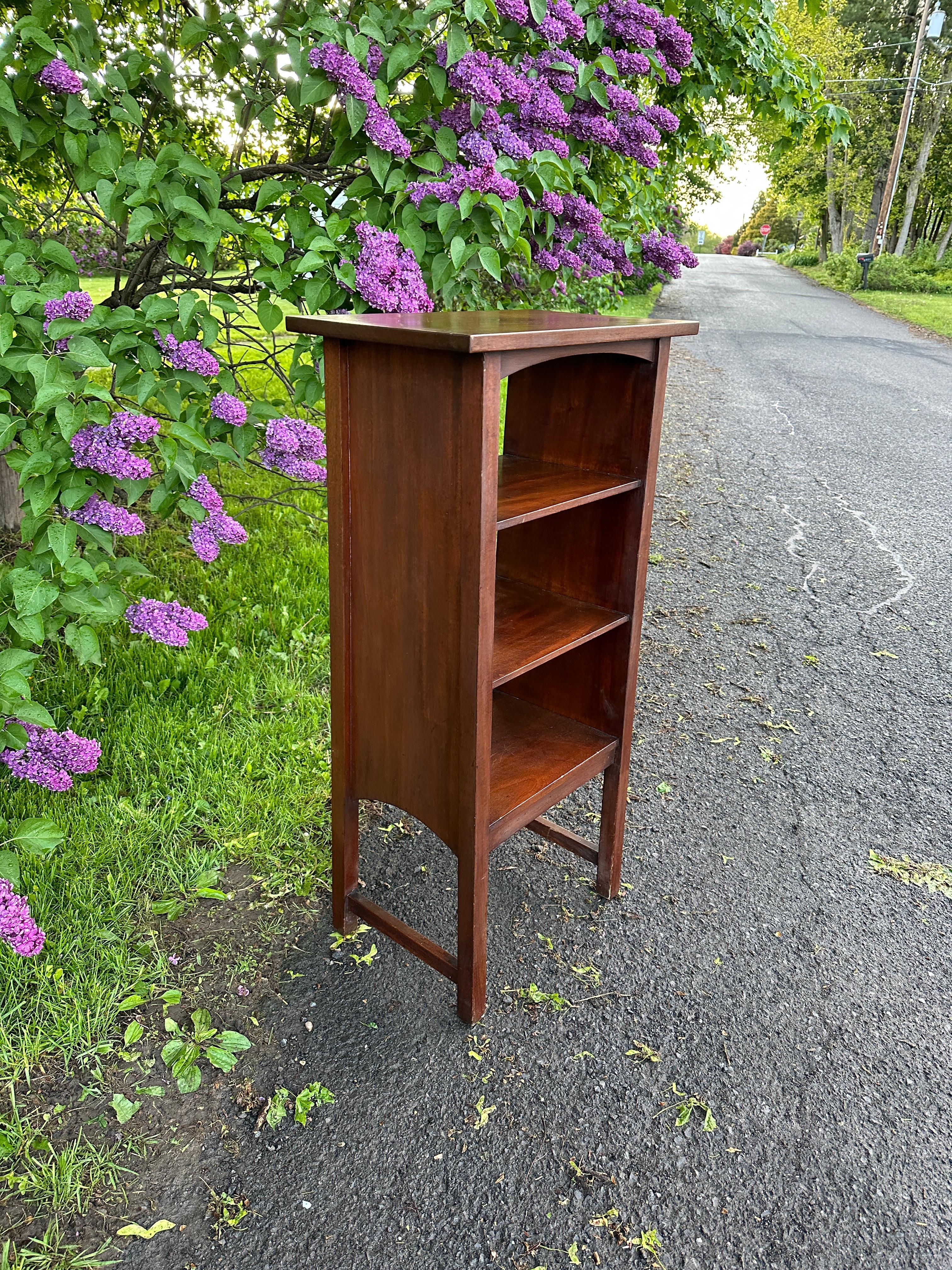 Inizio XX secolo Antico portariviste Gustav Stickley 1904 circa - W2903       DEVE  VENDERE in vendita