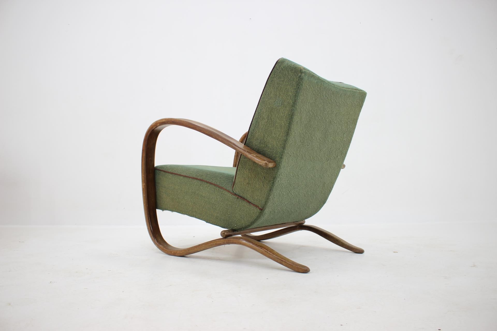 - Czechoslovakia, 1930s
- maker: Thonet (marked)
- good original condition suitable for new upholstery.
 