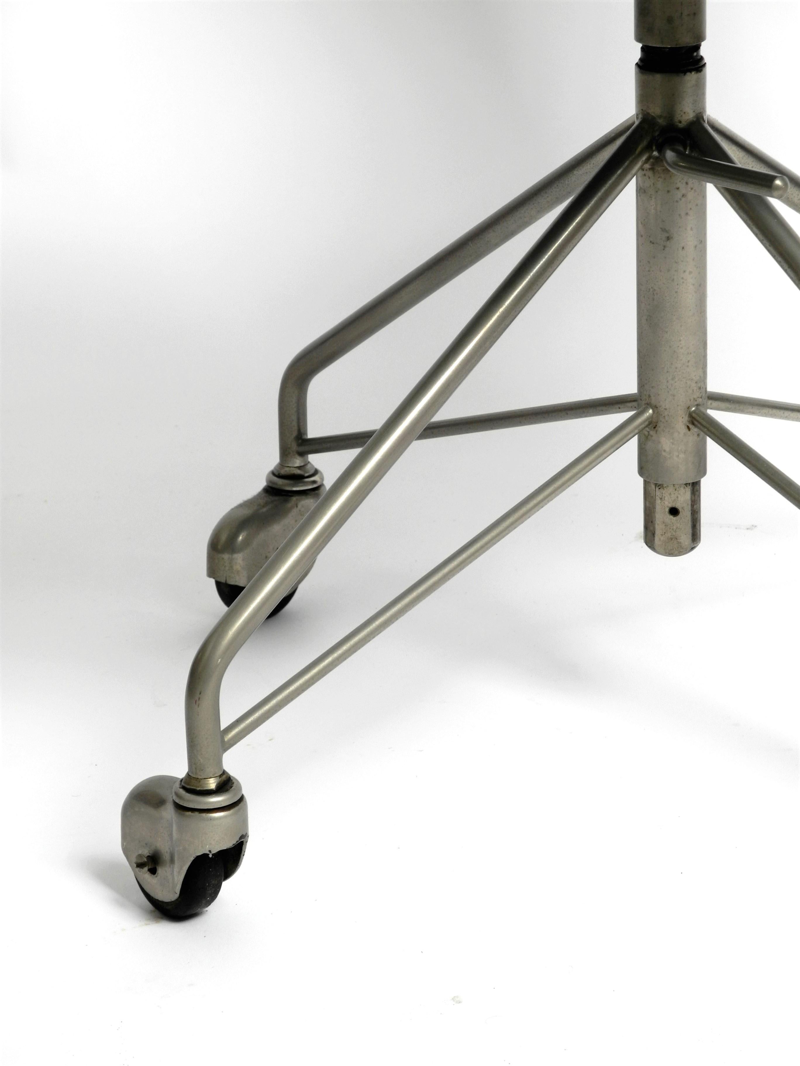Früher Arne Jacobsen 3117 Bürostuhl von Fritz Hansen Turqouise Kunstleder im Angebot 8