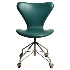 Early Arne Jacobsen 3117 Office Chair by Fritz Hansen Turqouise Faux Leather