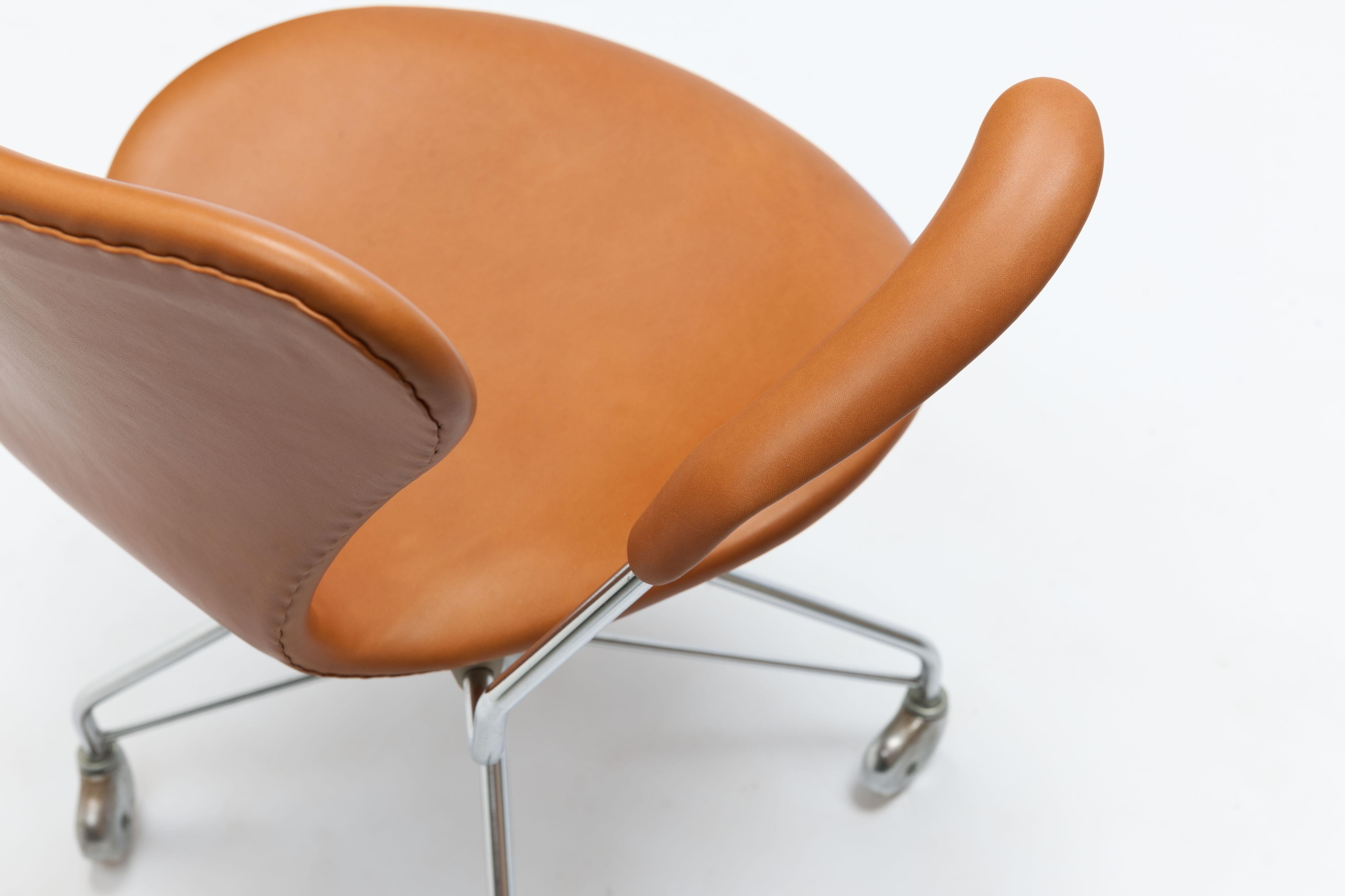Danish Early Arne Jacobsen Cognac Leather 3217 Swivel Desk Chair with Arms