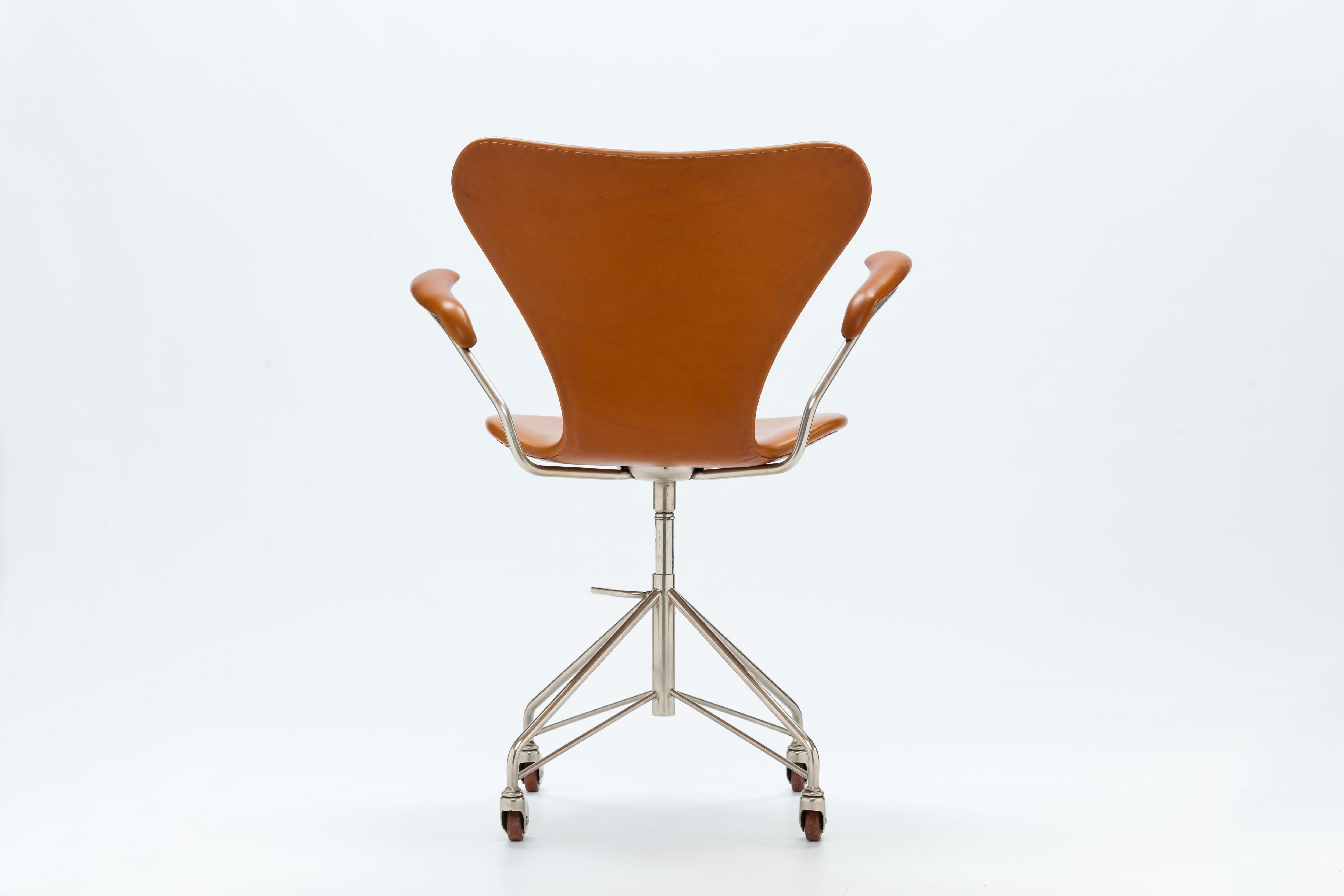 Danish Early Arne Jacobsen Cognac Leather 3217 Swivel Desk Chair with Arms