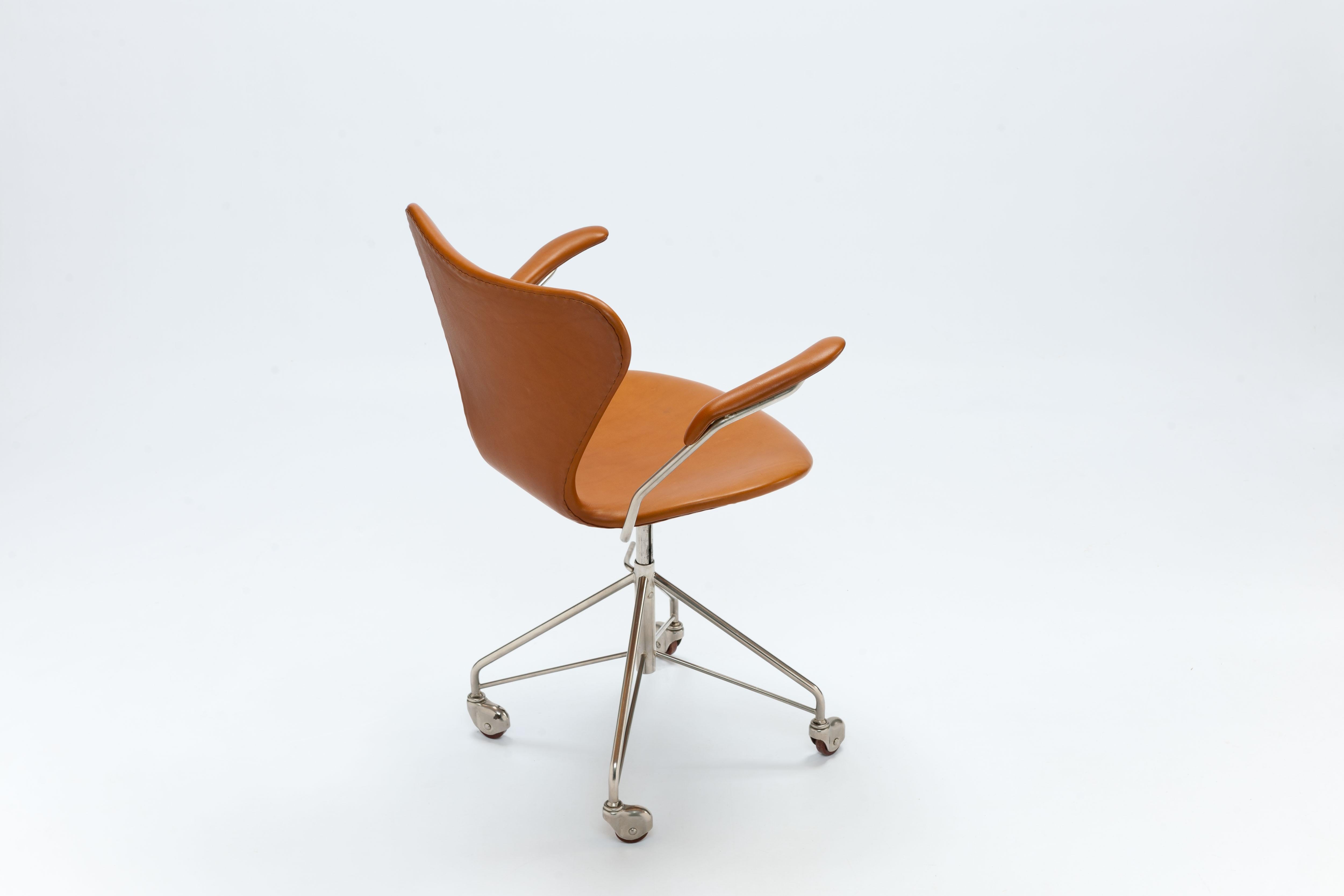 Mid-20th Century Early Arne Jacobsen Cognac Leather 3217 Swivel Desk Chair with Arms