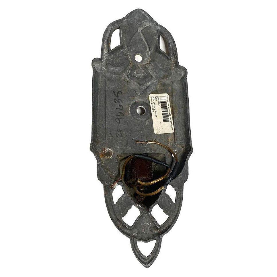 Inizio XX secolo Lampada da parete in alluminio Machin del primo periodo Art Decco, coppia in vendita