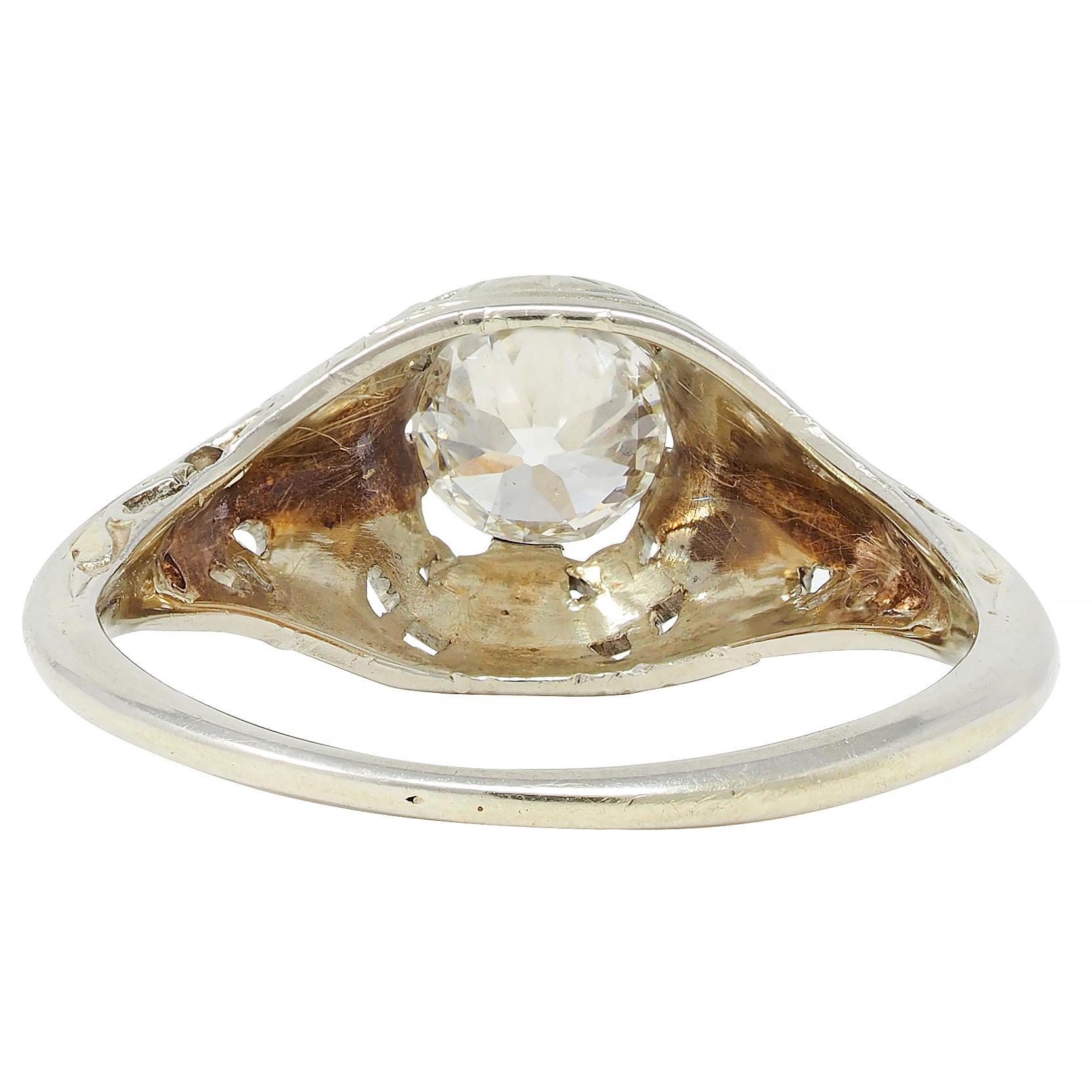 Bague de fiançailles Foliate ancienne Art déco en or blanc 18 carats avec diamants 0,52 carat poids total Unisexe en vente