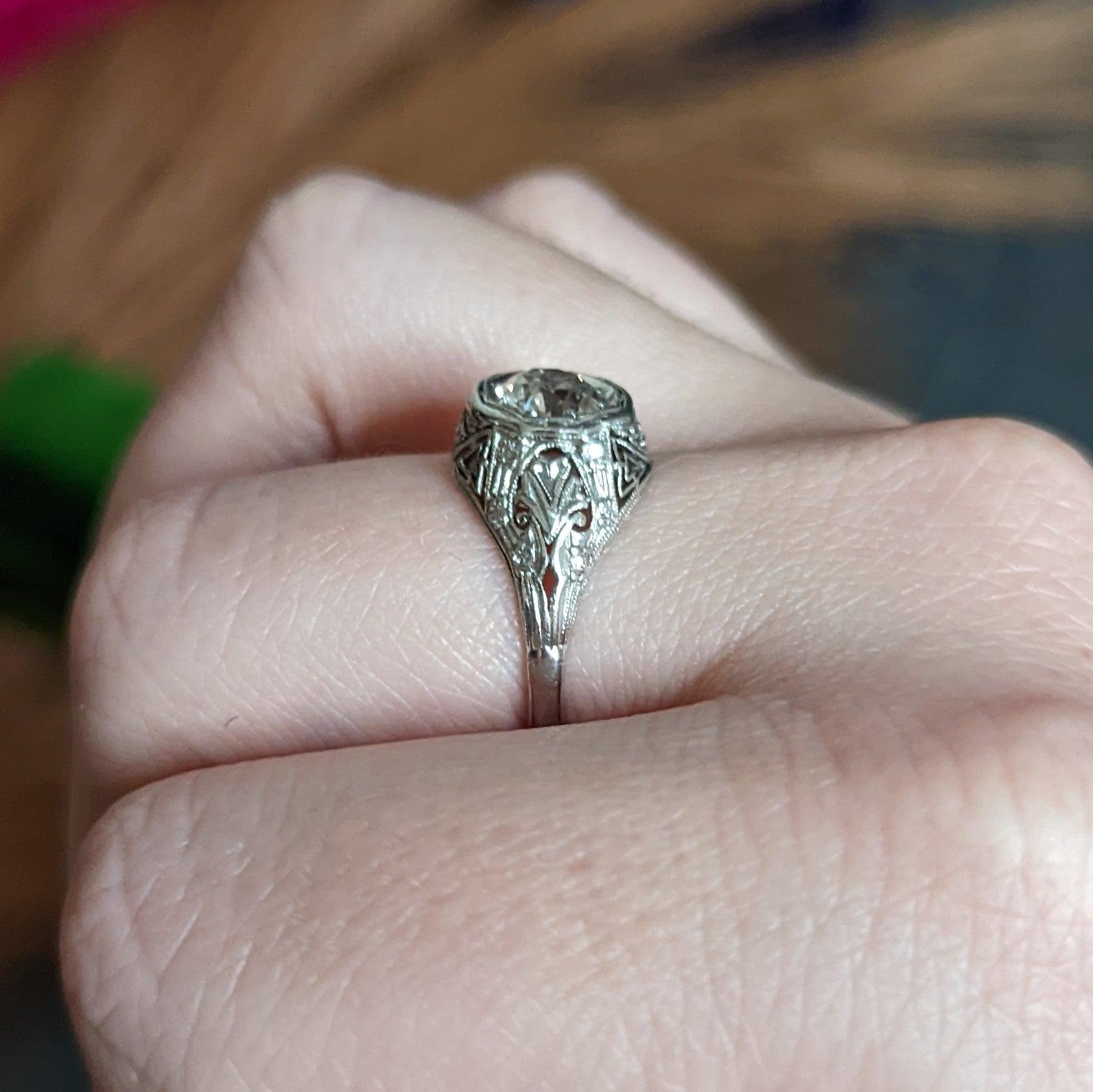 Early Art Deco 0.75 Carat Diamond 14 Karat White Gold Engagement Ring 5