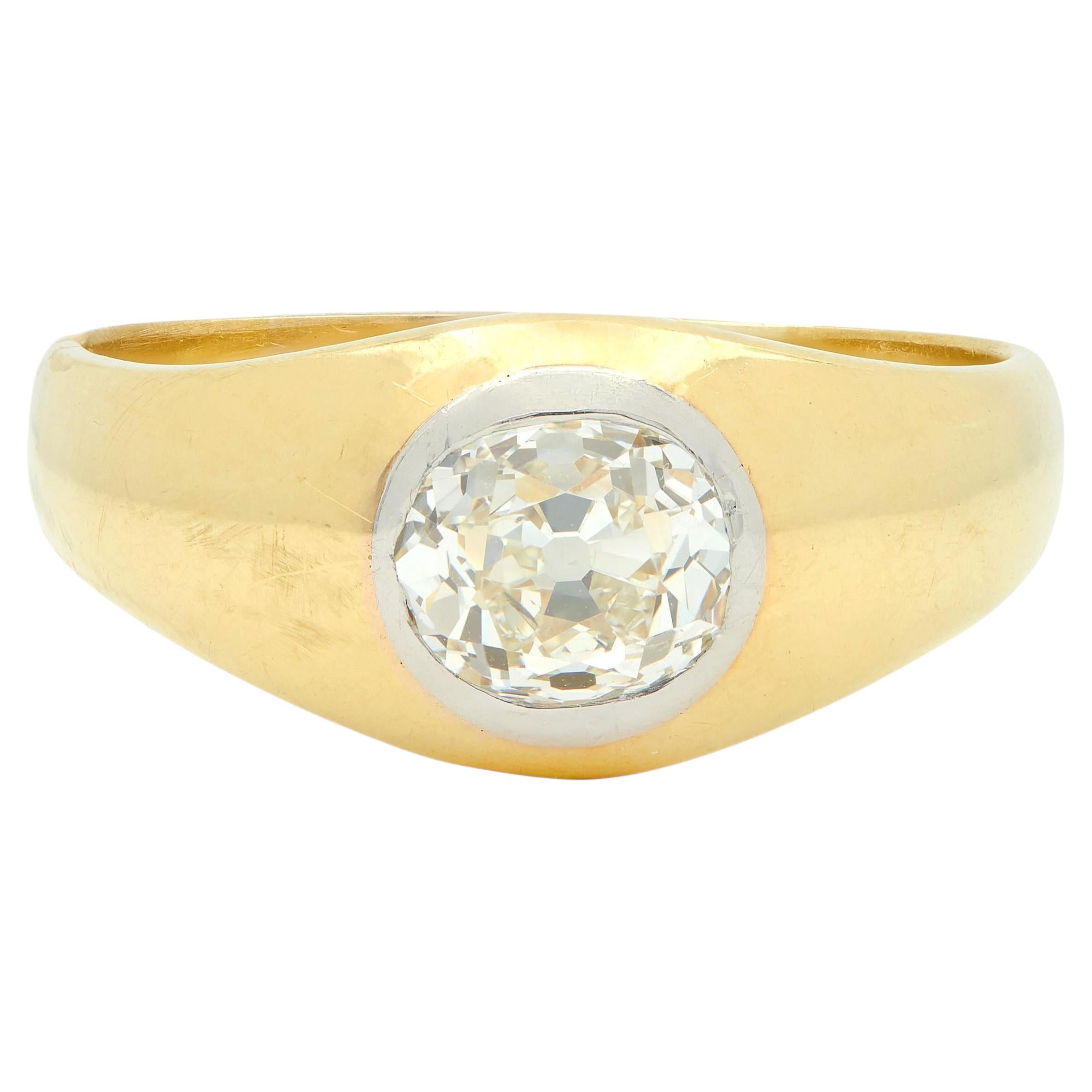 Bague gitane ancienne en or jaune 18 carats 1.35 CT Old Mine Cut Diamond
