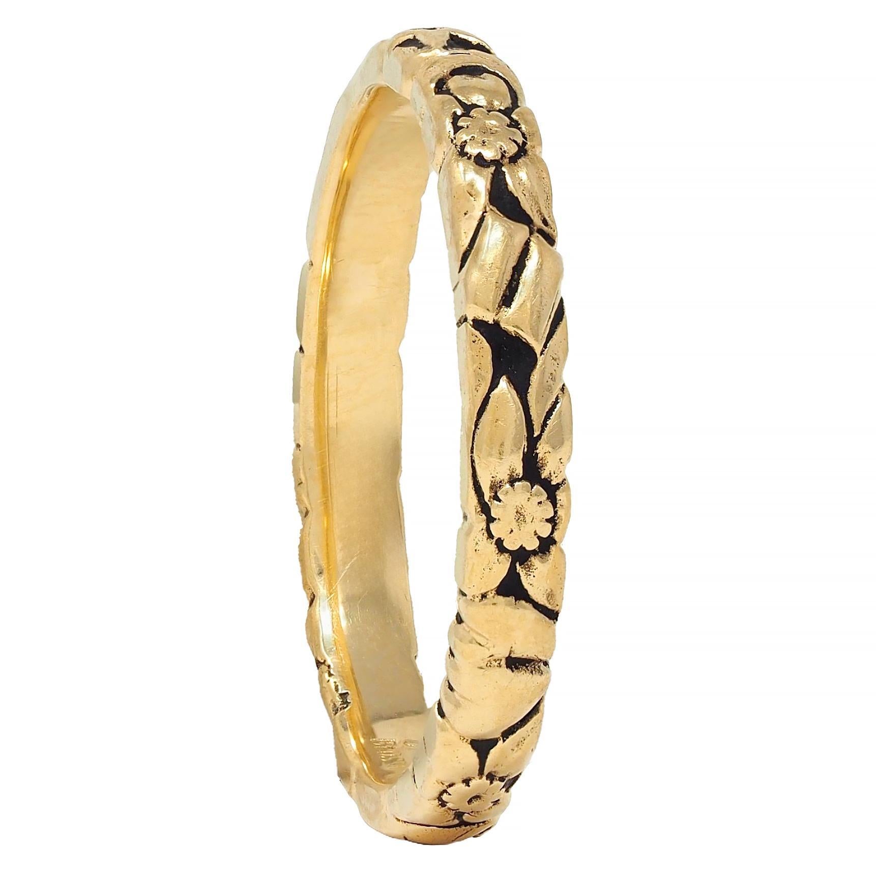Women's or Men's Early Art Deco 18 Karat Yellow Gold Orange Blossom Antique Wedding Band Ring