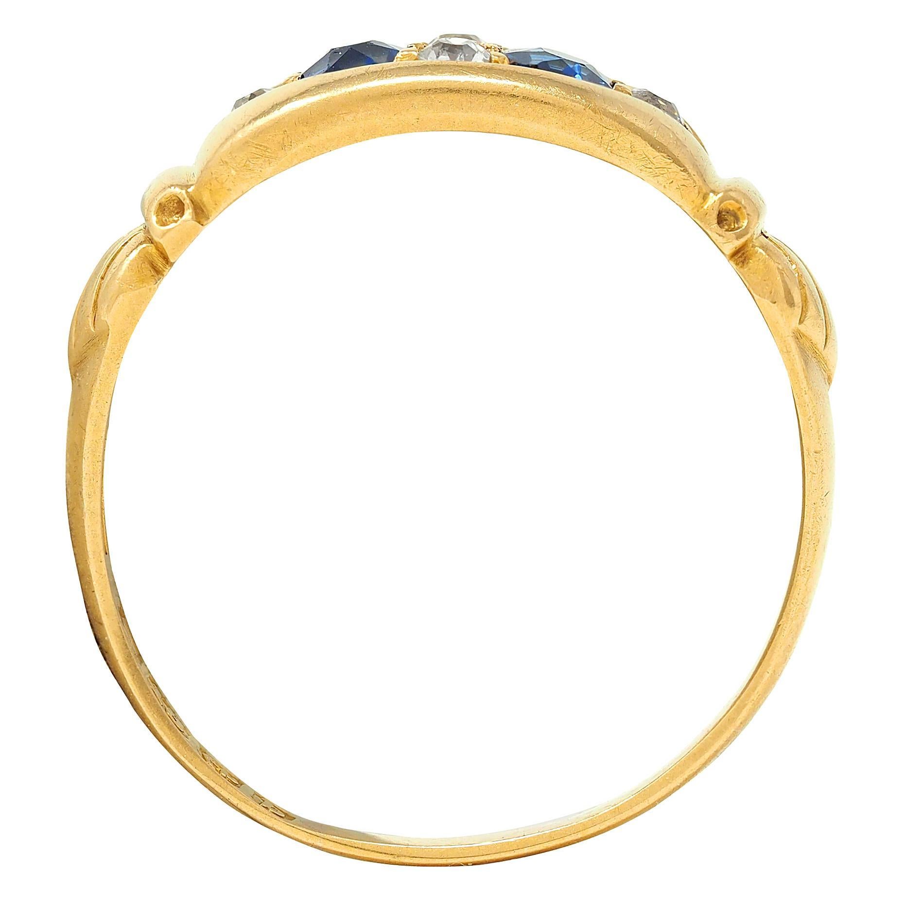 Bague marquise ancienne Art déco 1919 en or jaune 18 carats avec saphirs et diamants Unisexe en vente