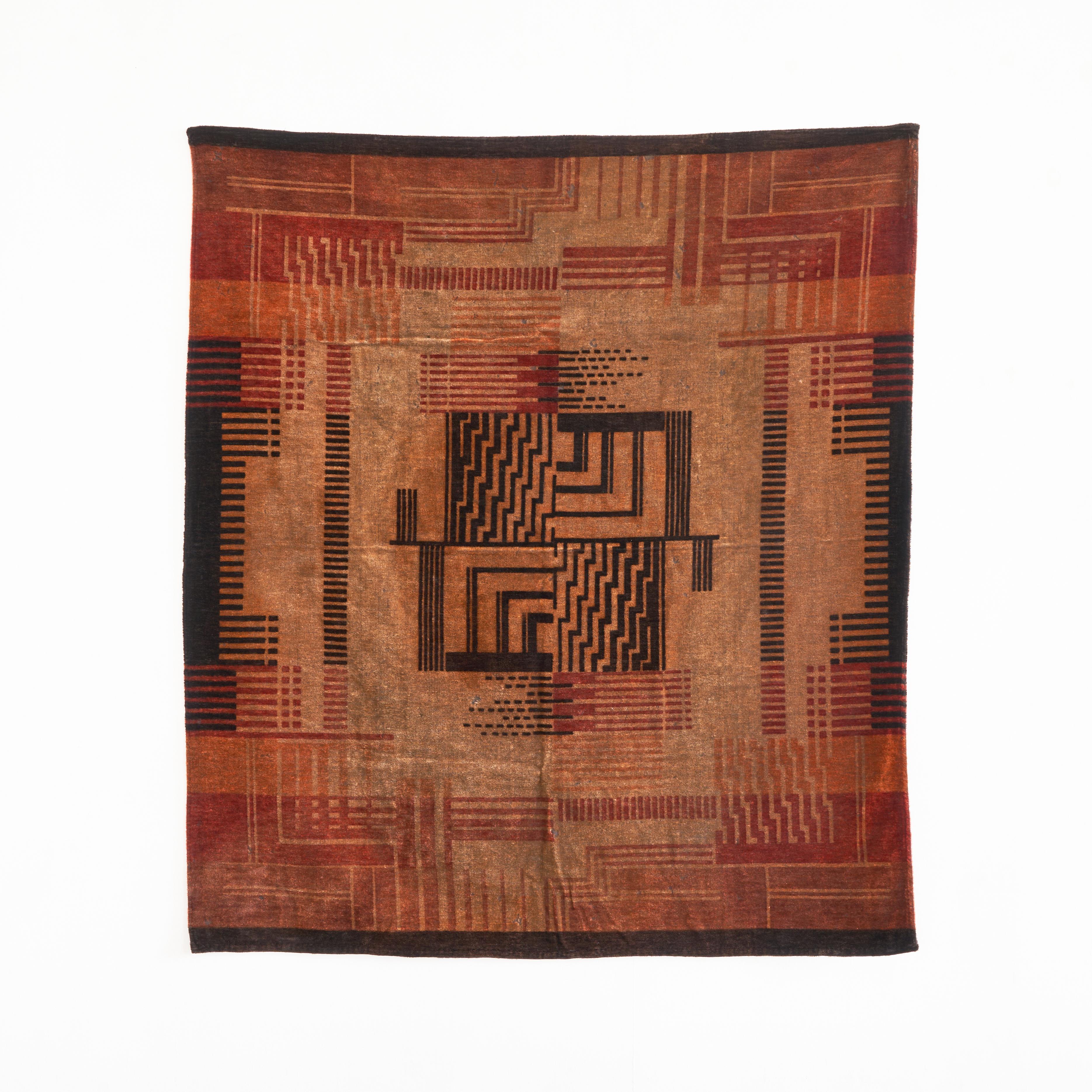 Rare wool wall hanging or table cloth in a distinct modernist / Art Deco / Bauhaus style. A piece with museum quality and a rare gem indeed.

The geometric pattern make it a great art deco piece with strong hints of Bauhaus. You can find