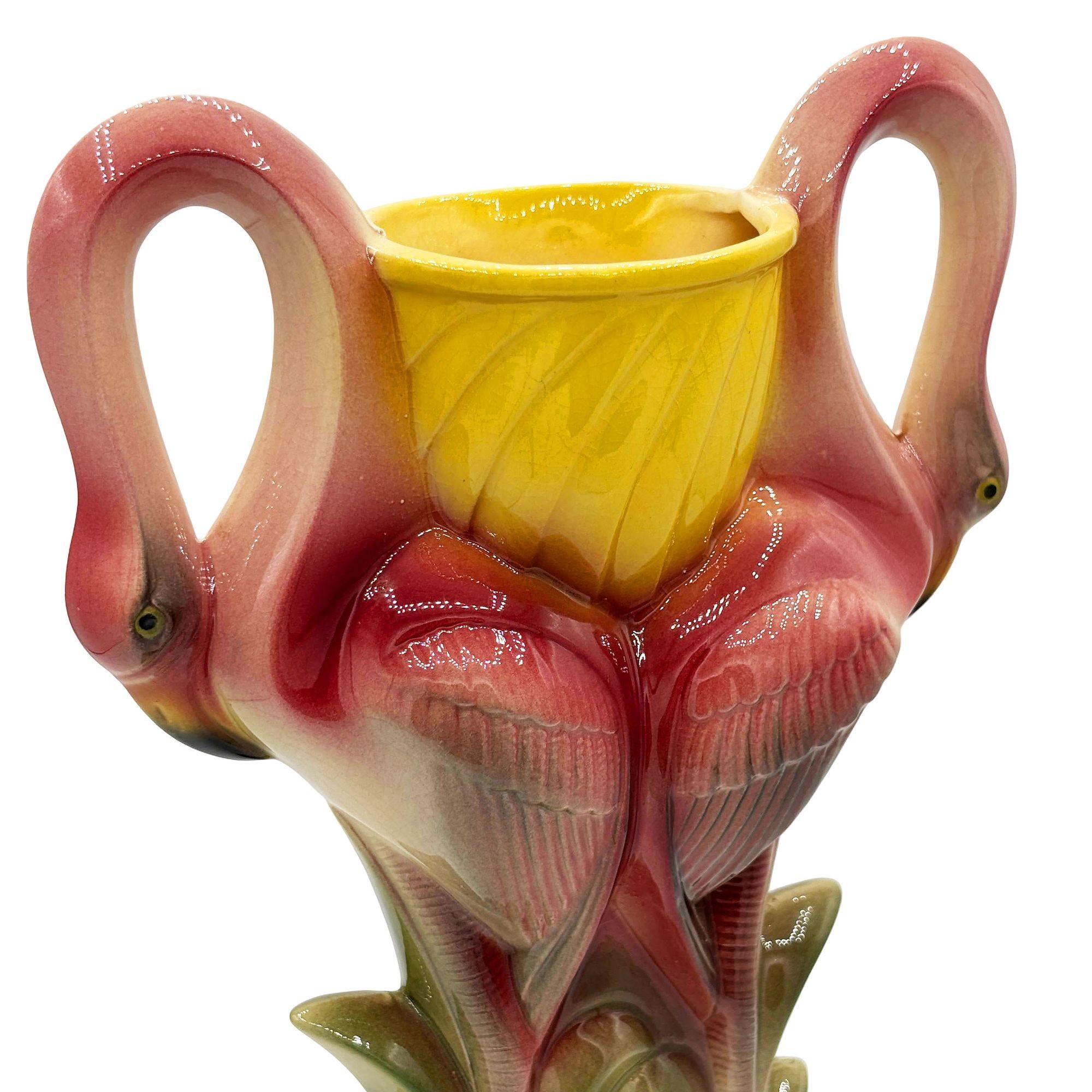 Vaso di fiori di fenicottero tropicale in ceramica della California Pottery, in stile Art Deco In condizioni ottime in vendita a Van Nuys, CA