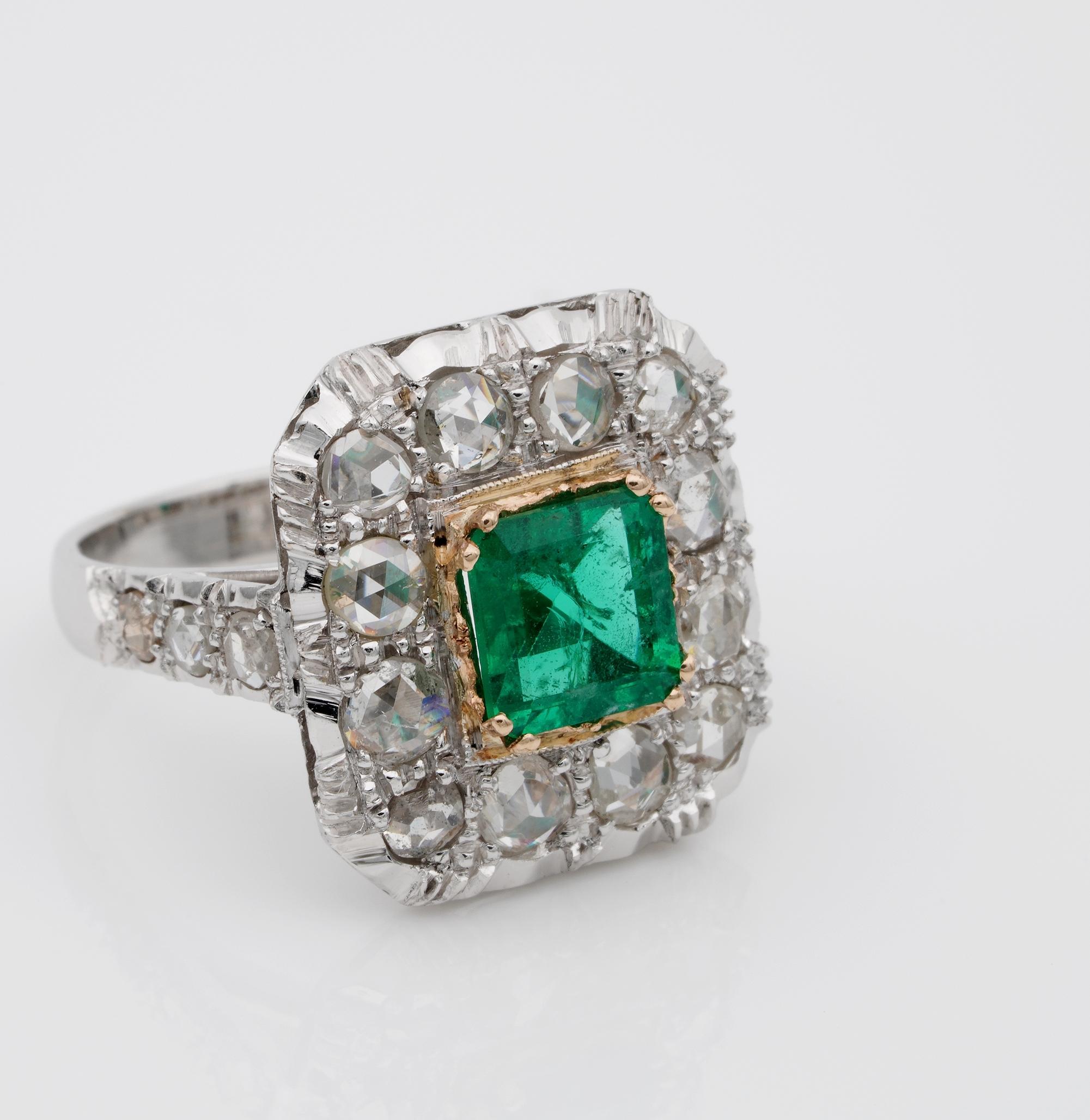 Early Art Deco Colombian Emerald and Rose Cut Diamond Ring In Good Condition For Sale In Napoli, IT