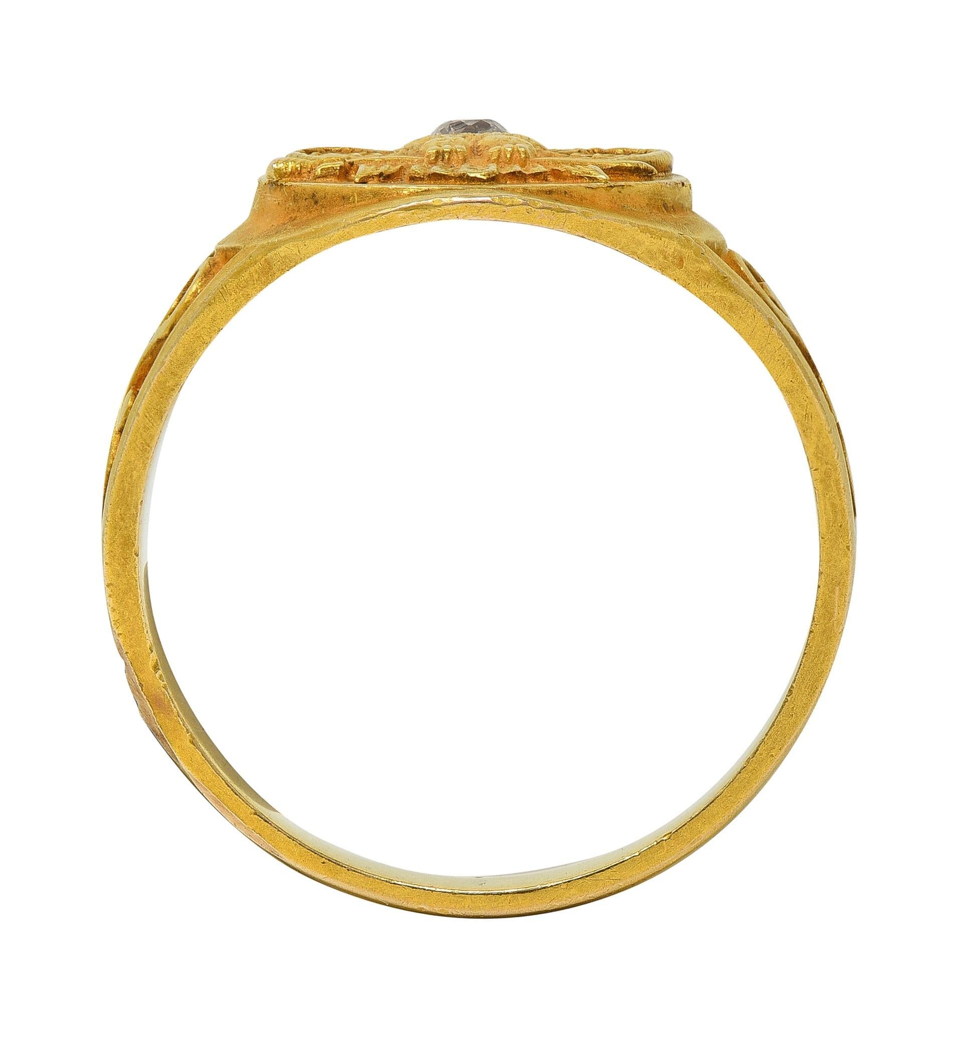 Women's or Men's Early Art Deco Diamond 14 Karat Yellow Gold Antique Free Mason Eagle Signet Ring For Sale