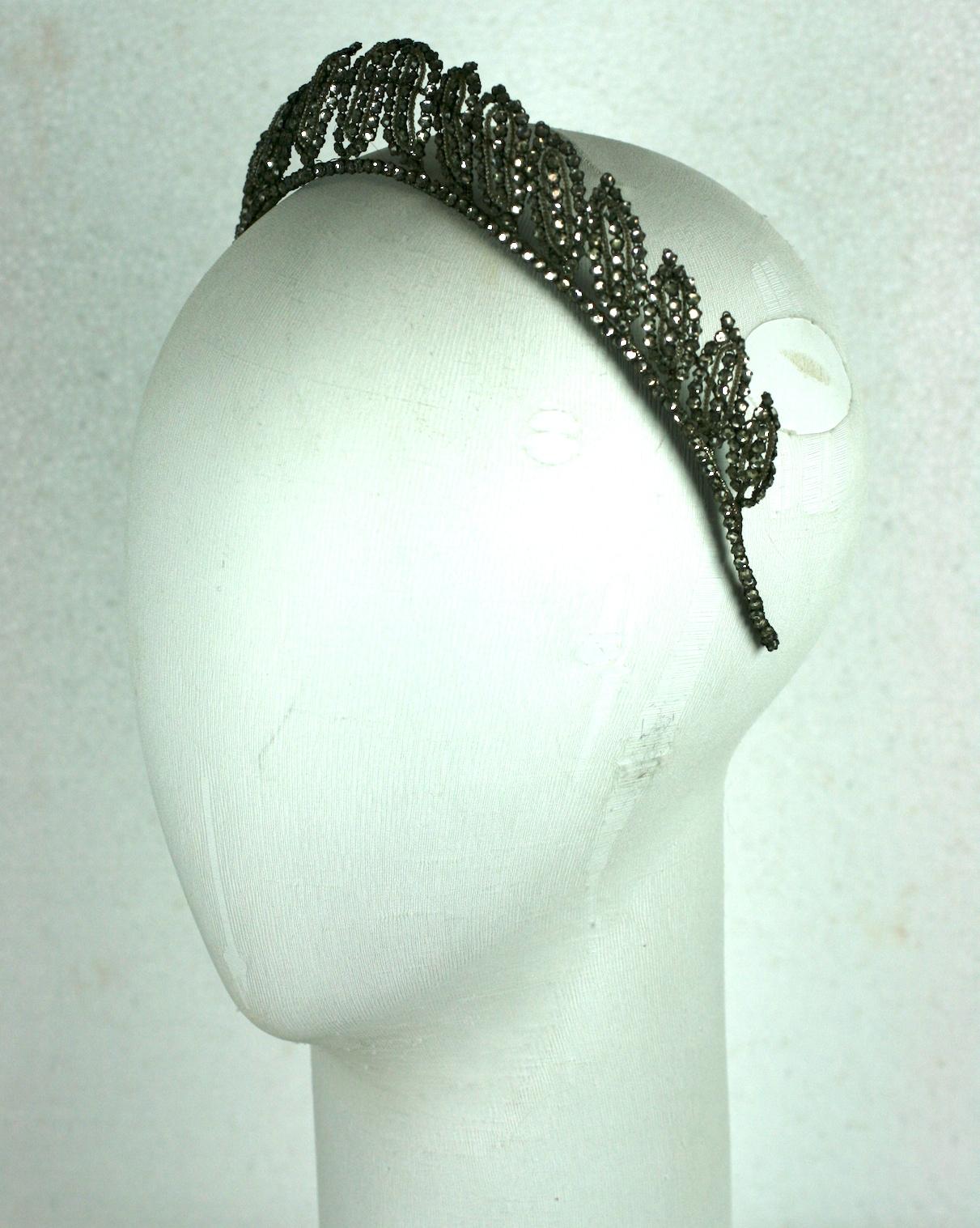 Frühes französisches Kristall-Tiara im Art-déco-Stil  (Schwarz) im Angebot