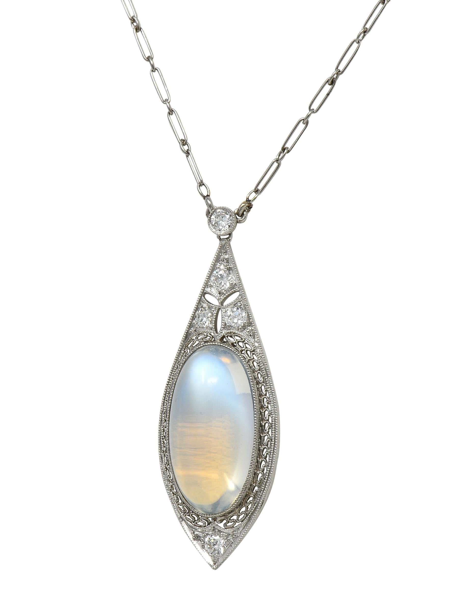 Collana a goccia in filigrana antica con pietra di luna e diamante in platino, di epoca precoce. in vendita 2