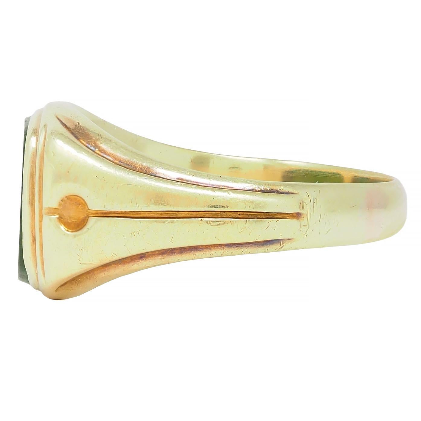 Early Art Deco Nephrite Jade 14 Karat Yellow Gold Antique Signet Ring 1