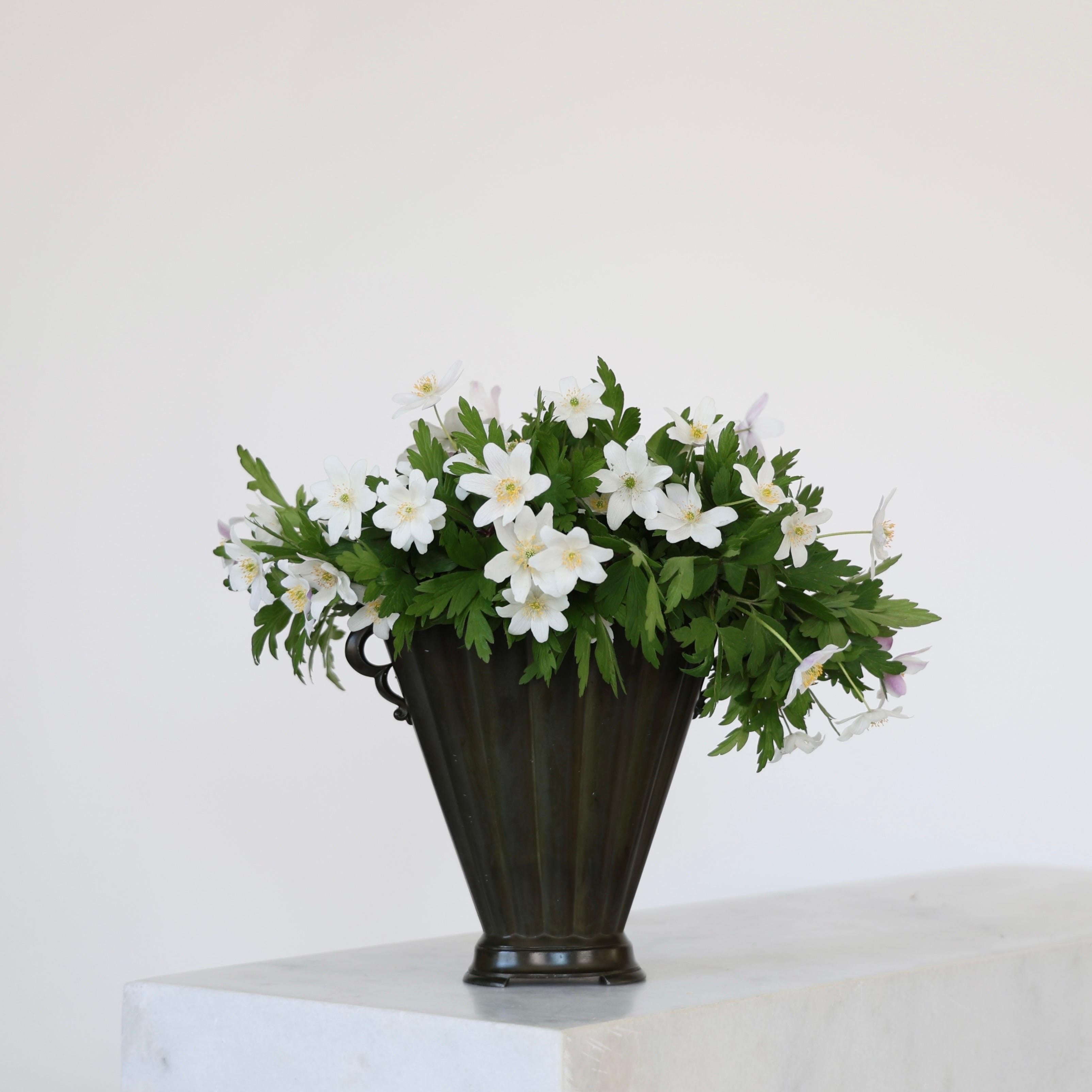 Vaso Art Deco di Just Andersen, anni '20, Danimarca in vendita 4