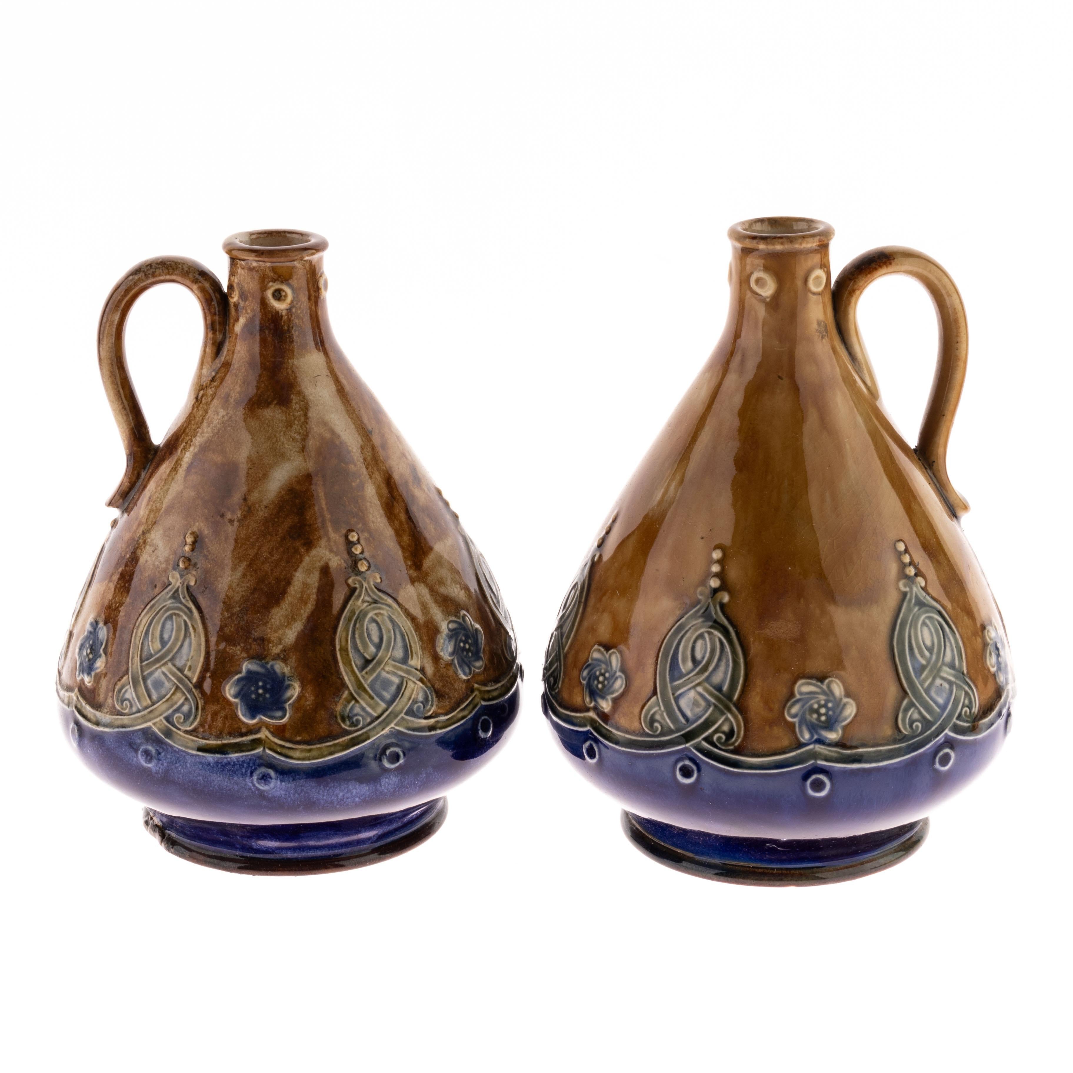 Flacon de whisky du début de l'Art nouveau Doulton Lambeth Stoneware


Provenant d'une importante collection privée anglaise.

Livraison internationale gratuite pour cet article.