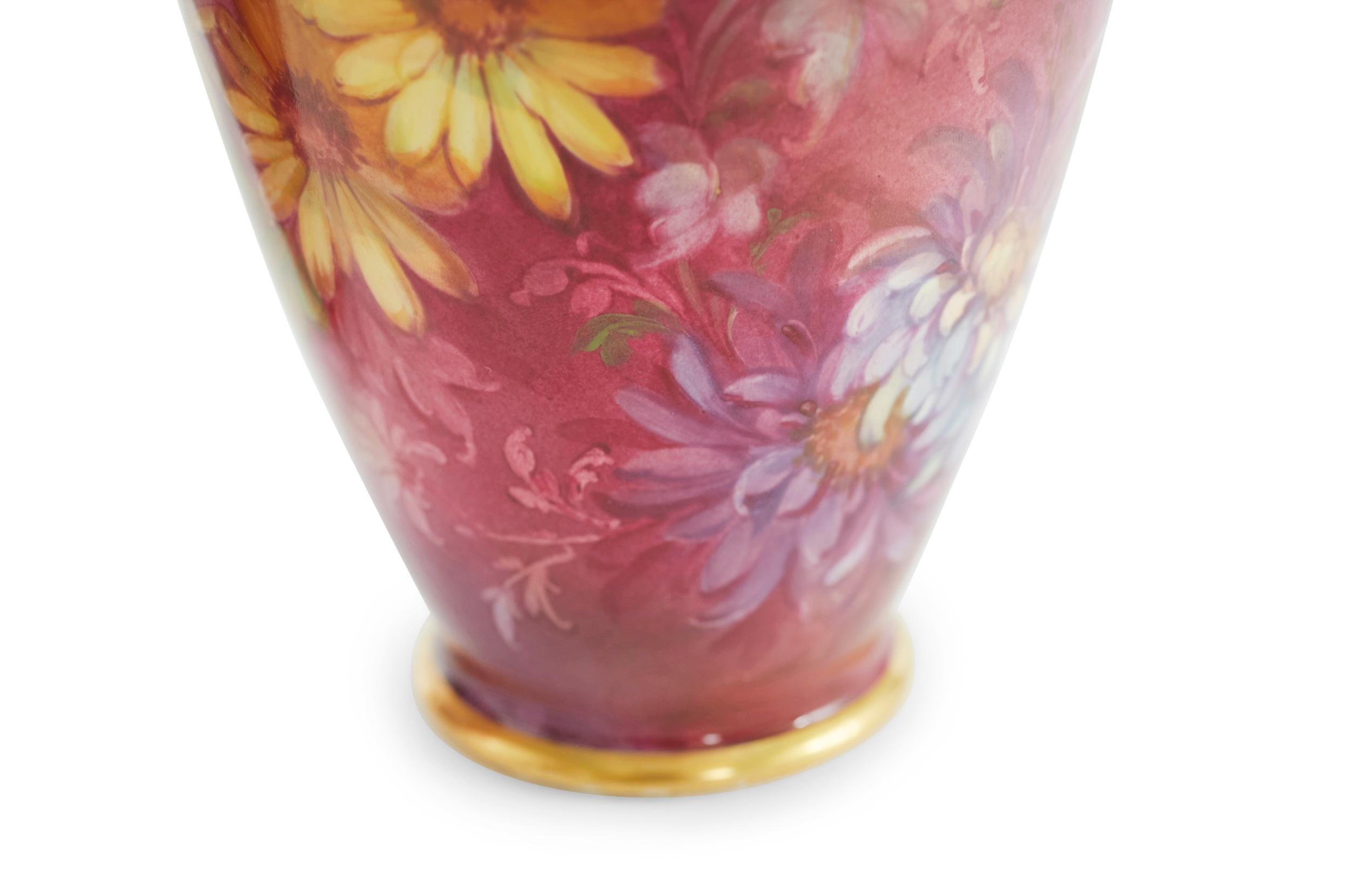 Vaso a coppia in porcellana dorata Art Nouveau In condizioni buone in vendita a Tarry Town, NY