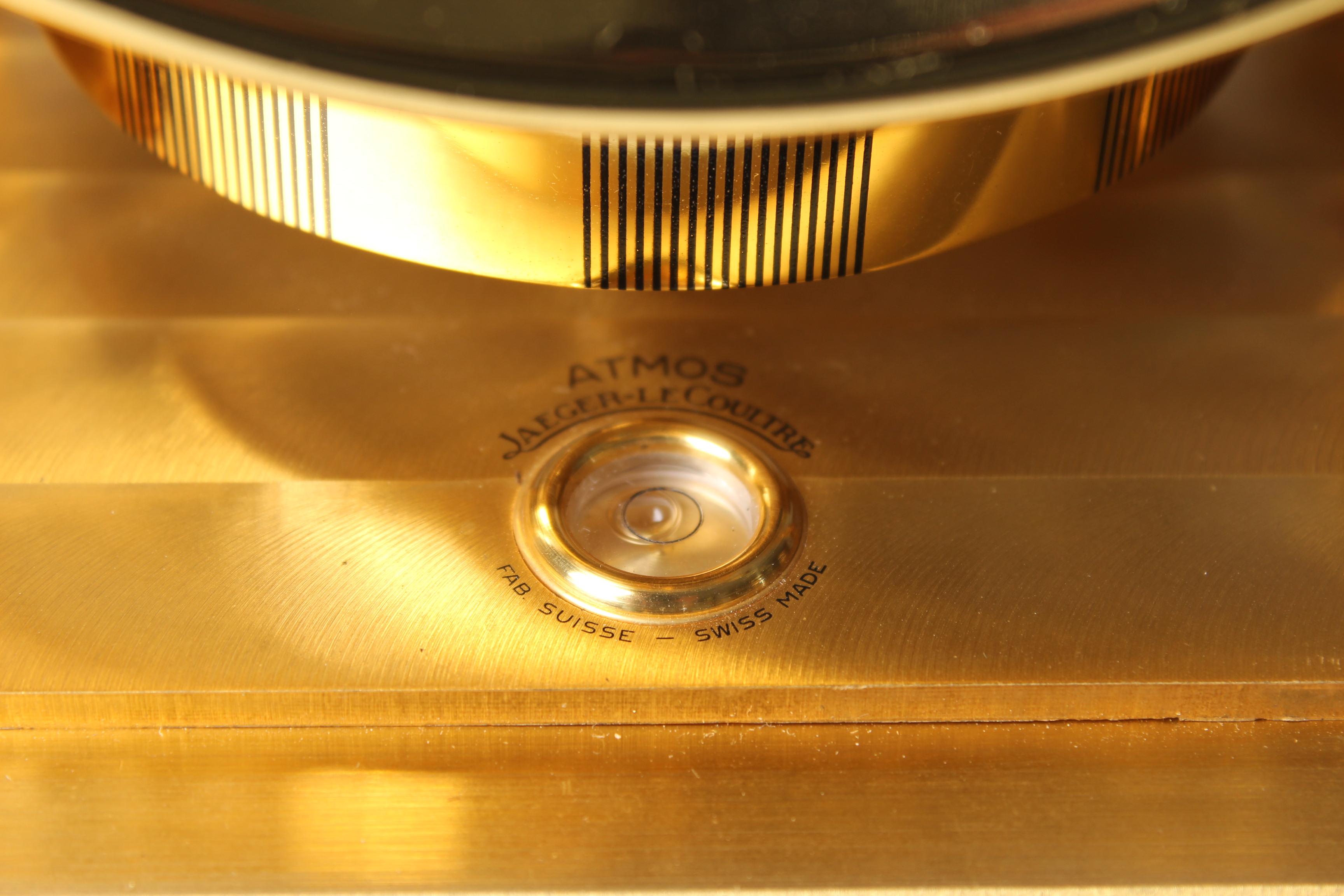 Early ATMOS II Clock from 1949, Jaeger-LeCoultre, Classic Design, White, Gold 3