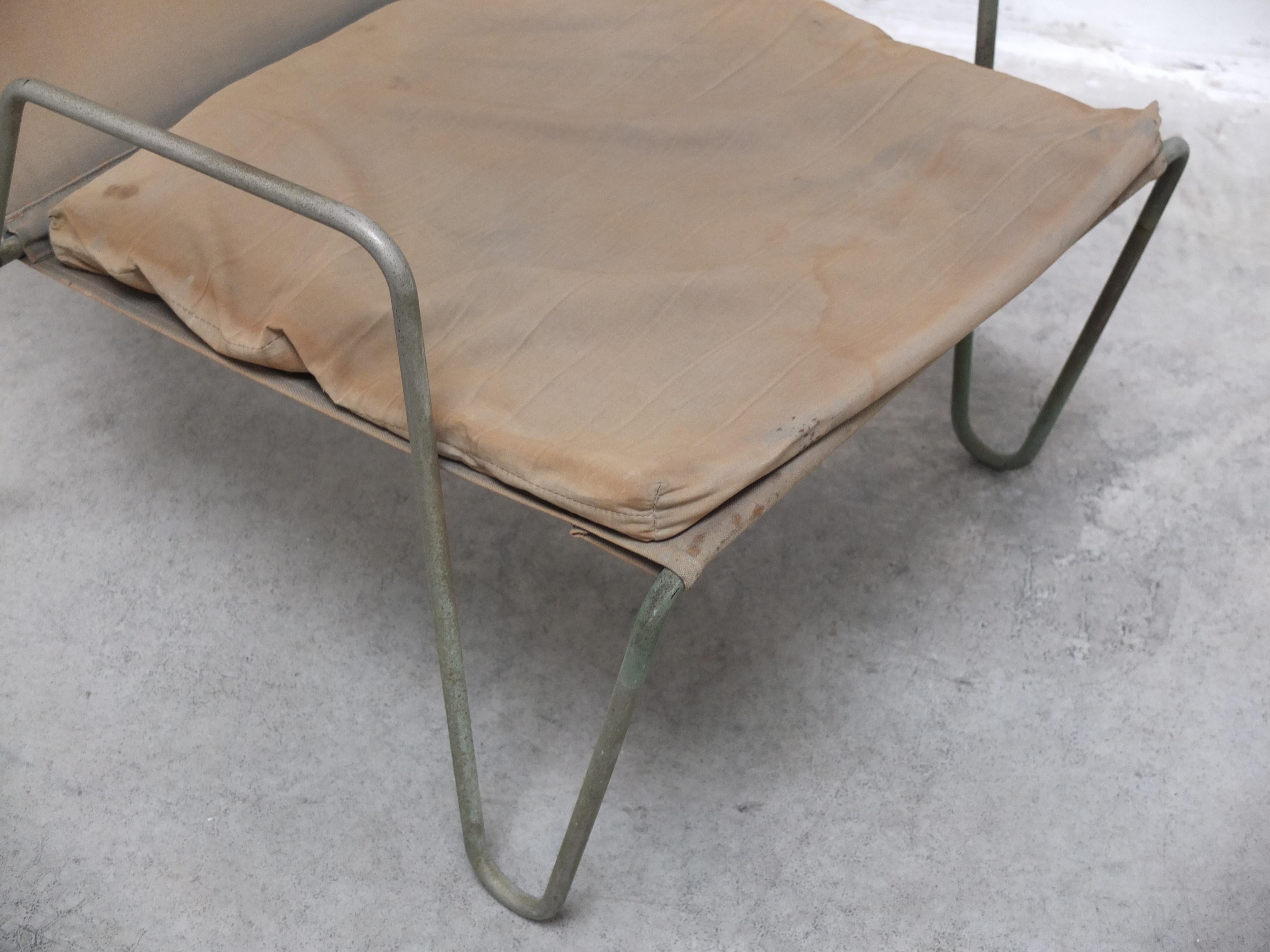 Early 'Bachelor' Chair with Ottomon by Verner Panton for Fritz Hansen, 1953 For Sale 3