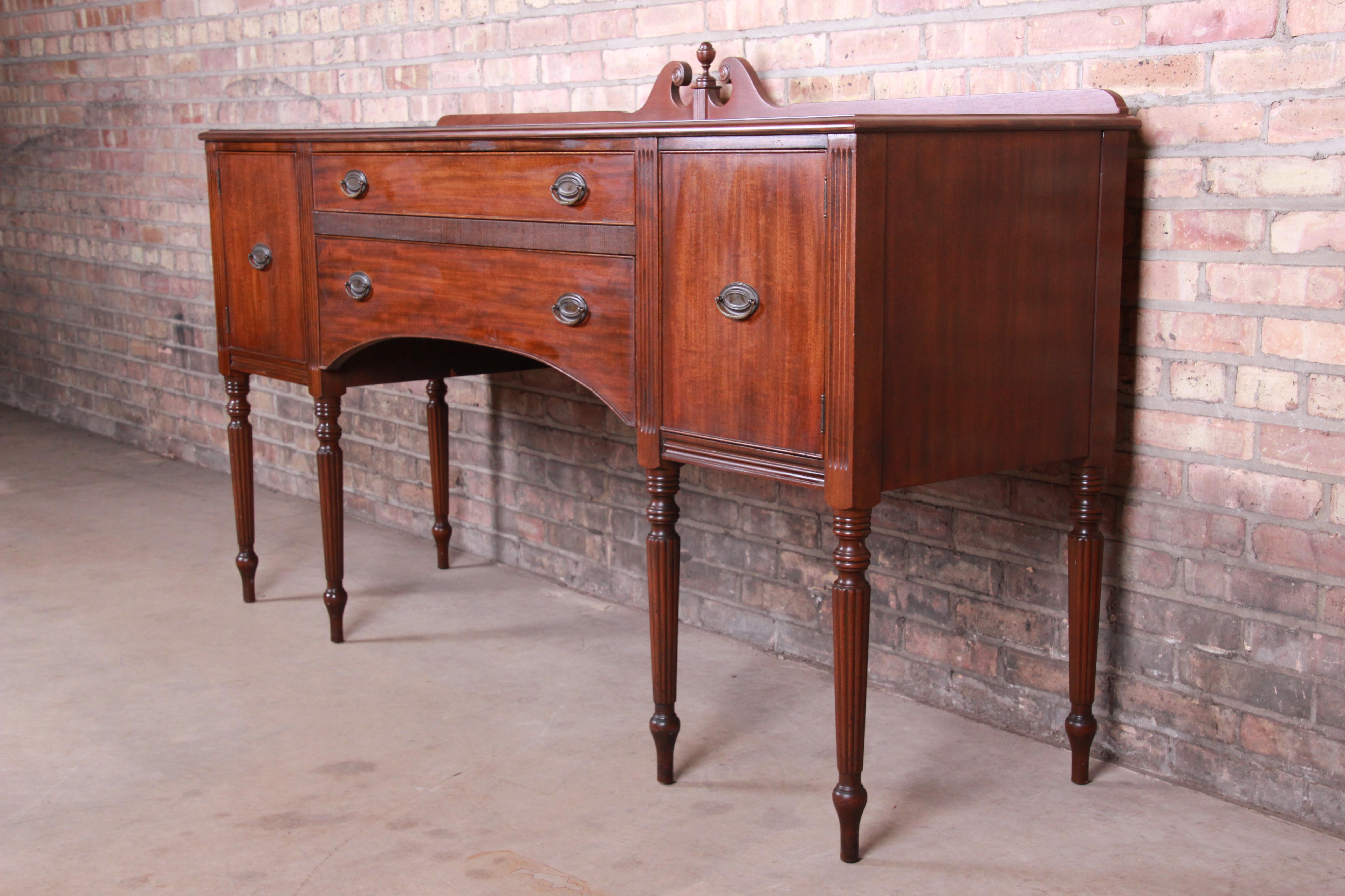 American Early Baker Furniture Mahogany Hepplewhite Sideboard Buffet, Newly Refinished