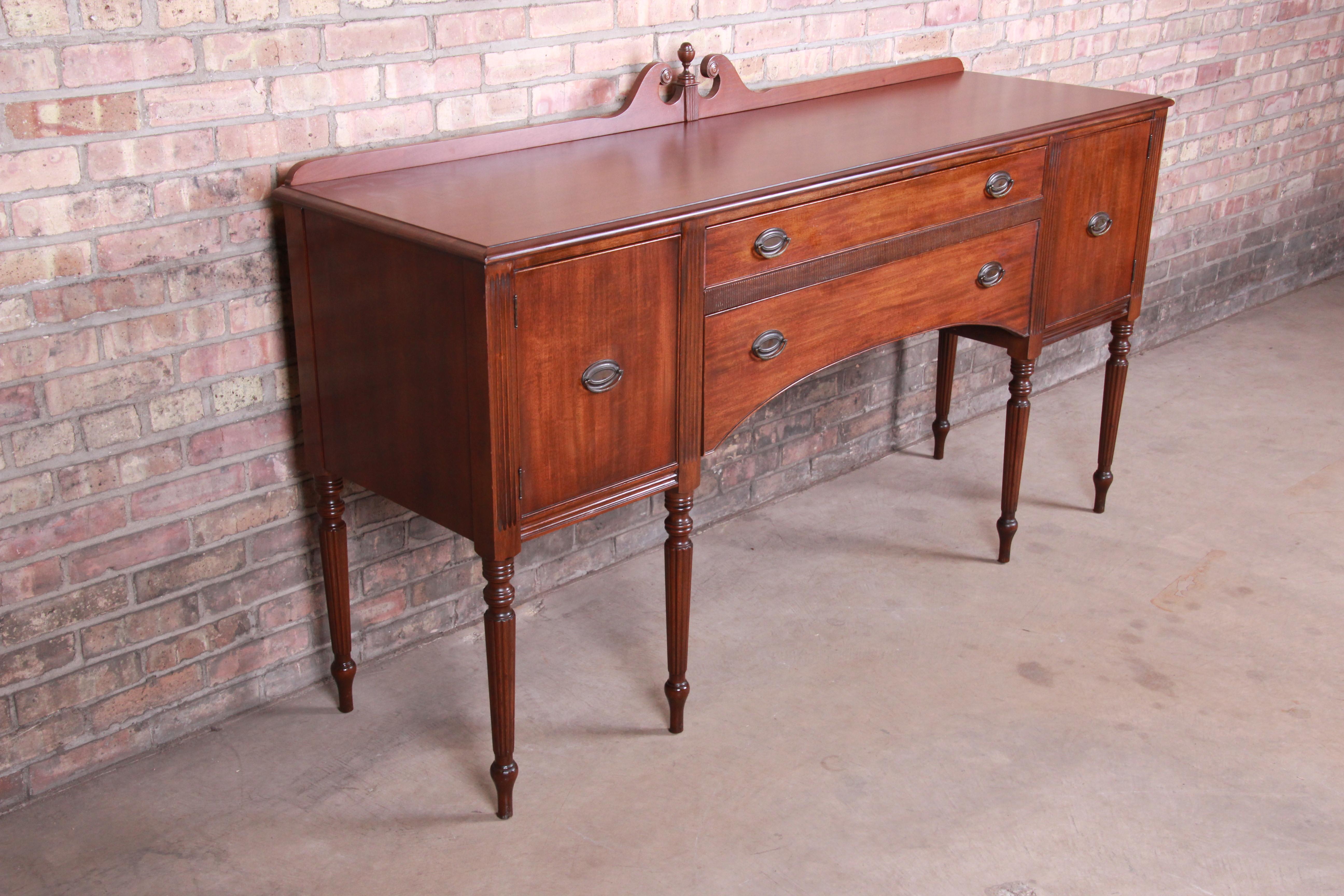 Early Baker Furniture Mahogany Hepplewhite Sideboard Buffet, Newly Refinished In Good Condition In South Bend, IN