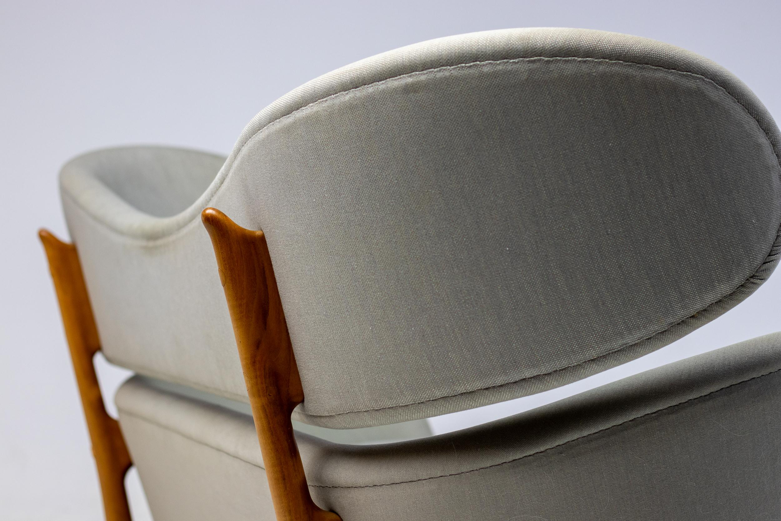 20th Century Early Baker Sofa by One Collection, Denmark — Teak Frame & Original Fabric For Sale