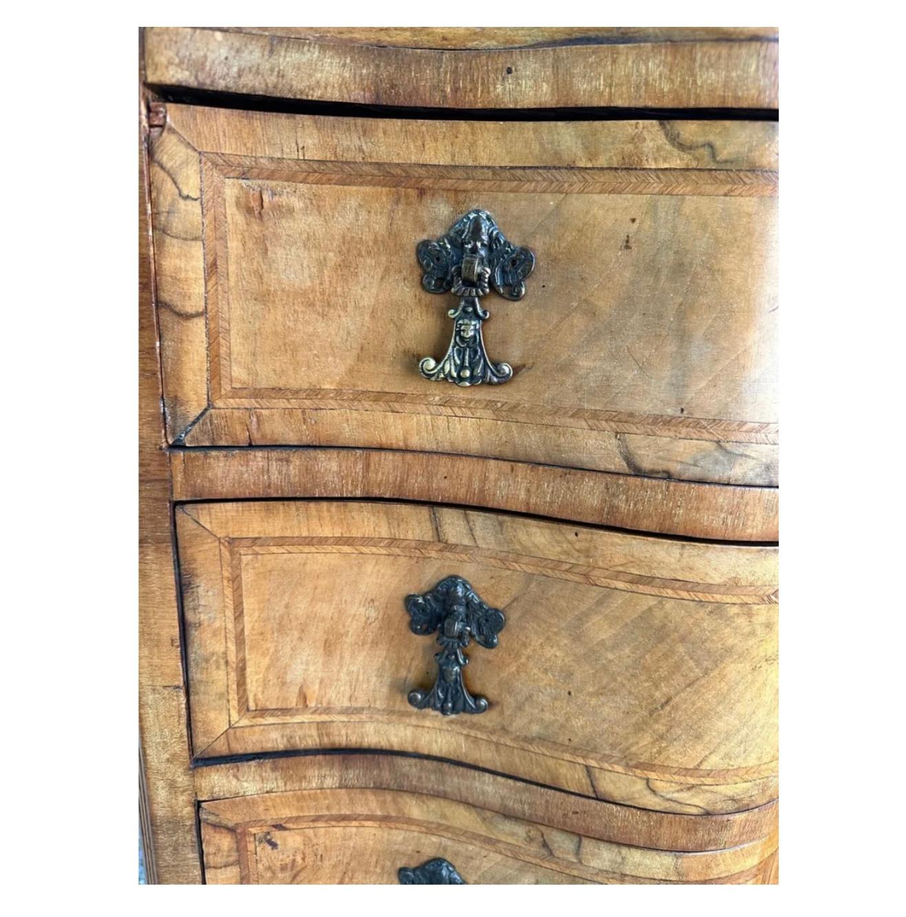 19th Century Early Banded Inlaid Walnut Serpentine Front Chest