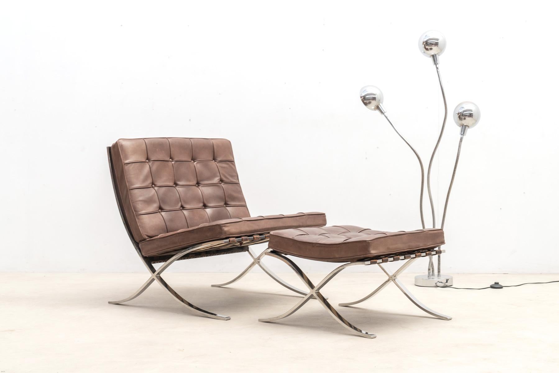  Early Barcelona Chair by Mies Van Der Rohe  For Sale 4