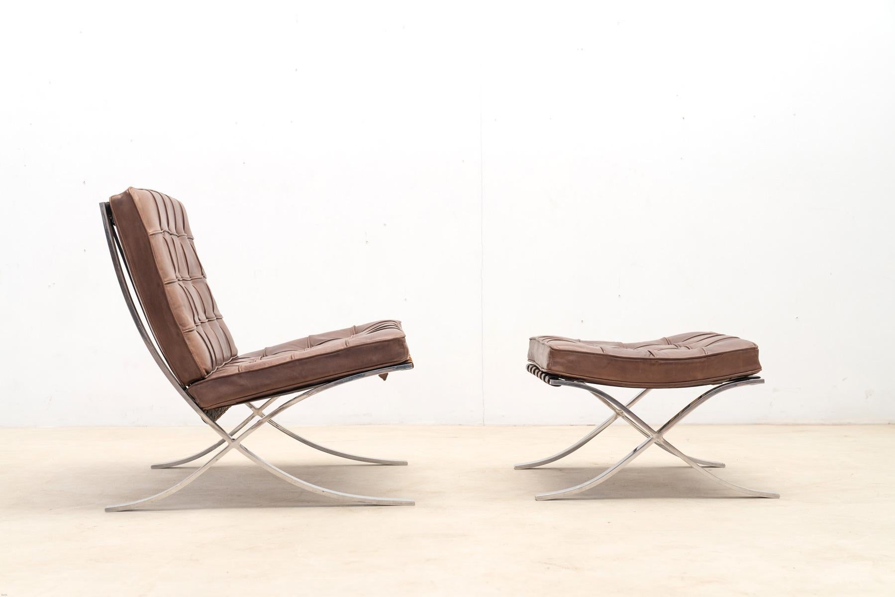  Early Barcelona Chair by Mies Van Der Rohe  In Good Condition For Sale In Brussels, BE