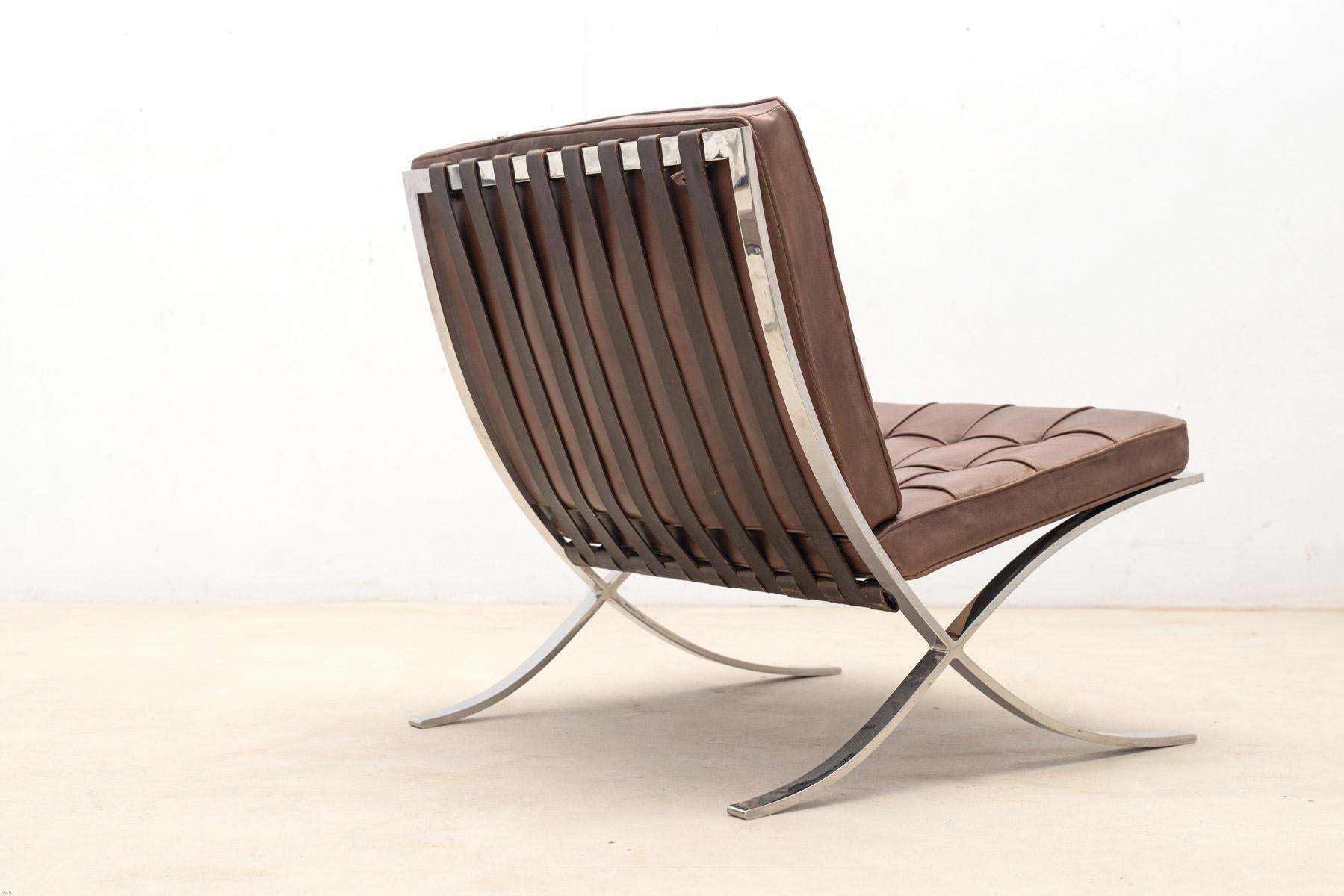 Early Barcelona Chair by Mies Van Der Rohe  For Sale 2