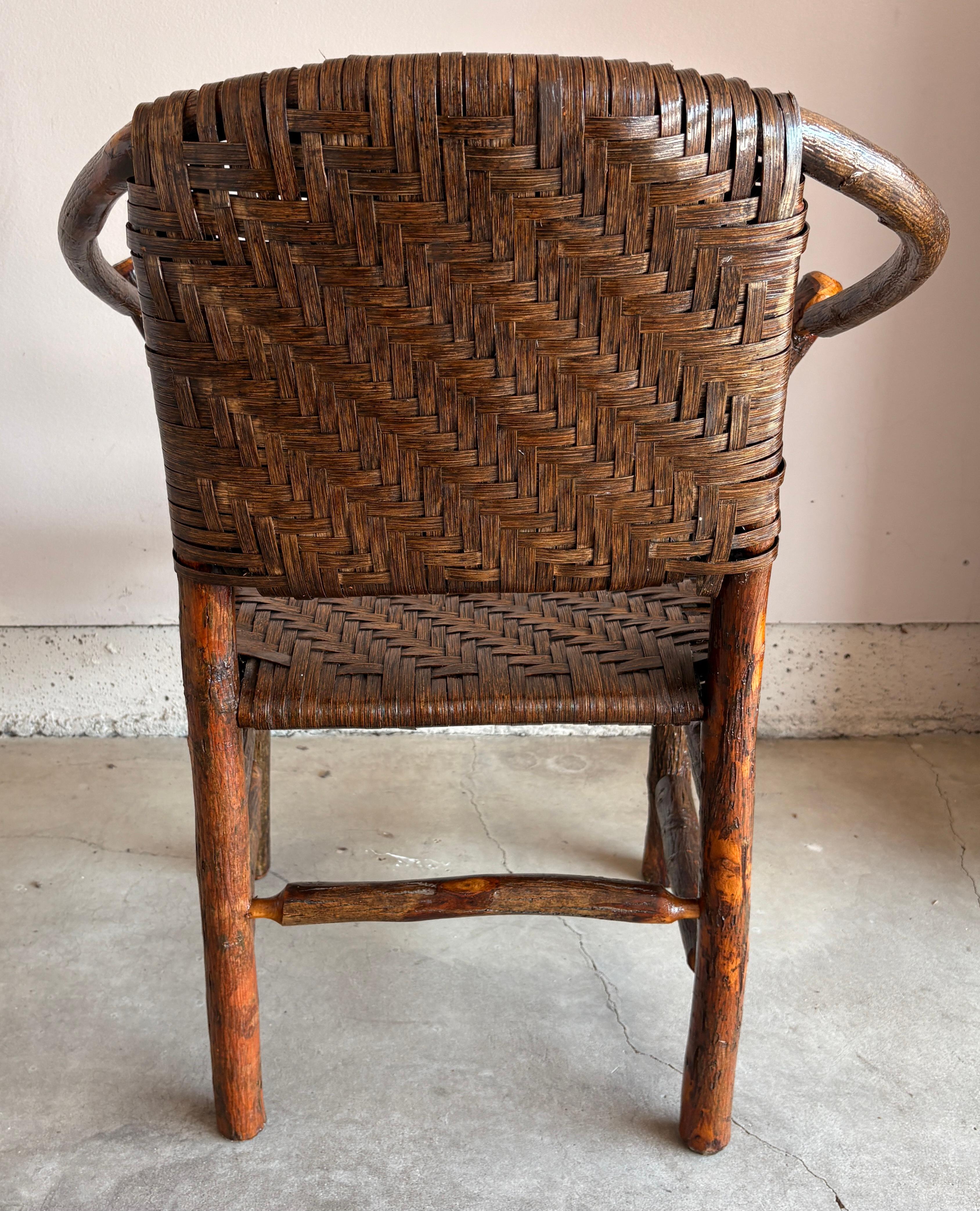 Early Barrel Back Pair of Old Hickory Chairs In Good Condition For Sale In Los Angeles, CA