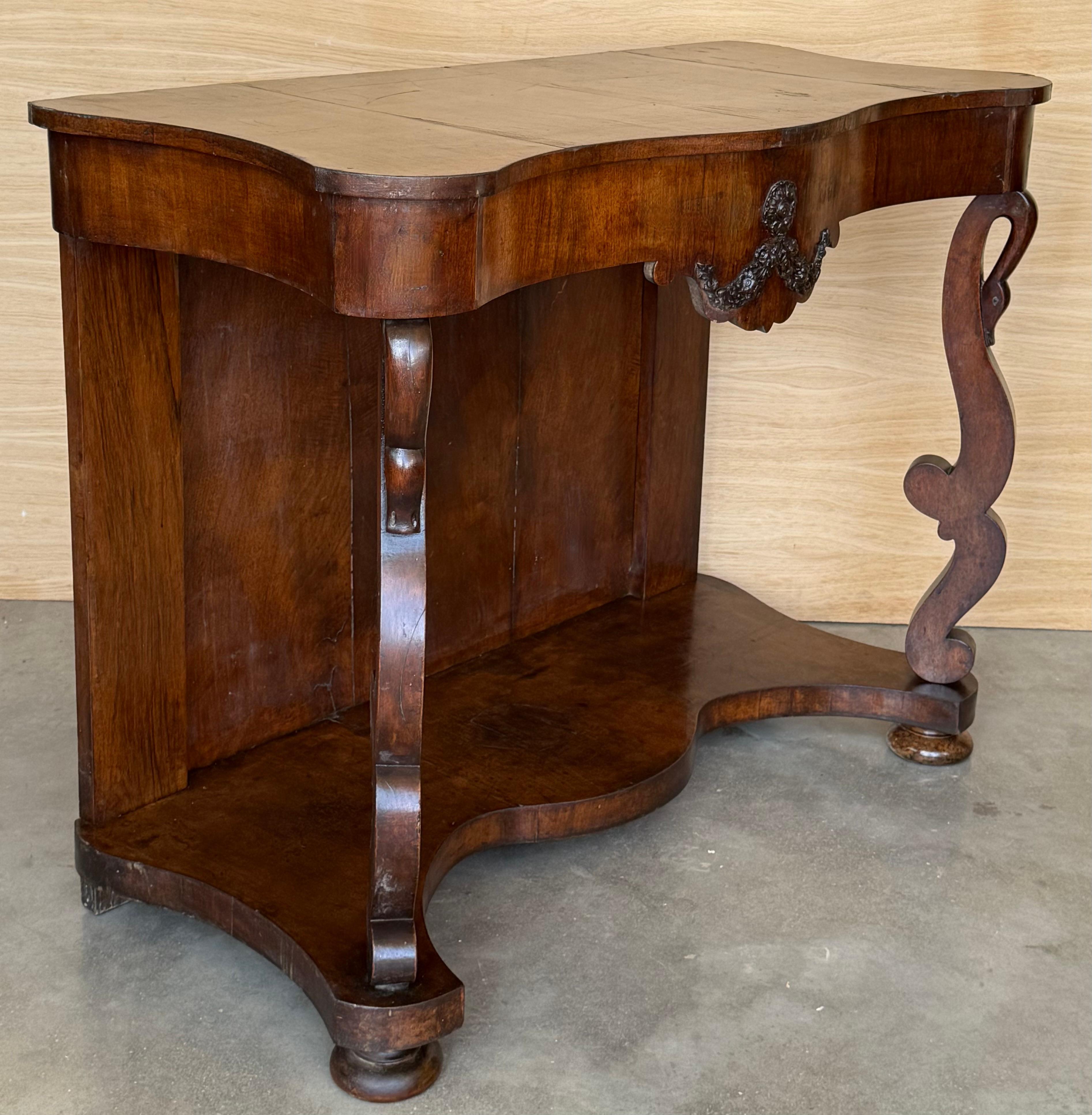 Early Biedermeier Period Walnut Console Table with Drawer, Austria, circa 1830 For Sale 5