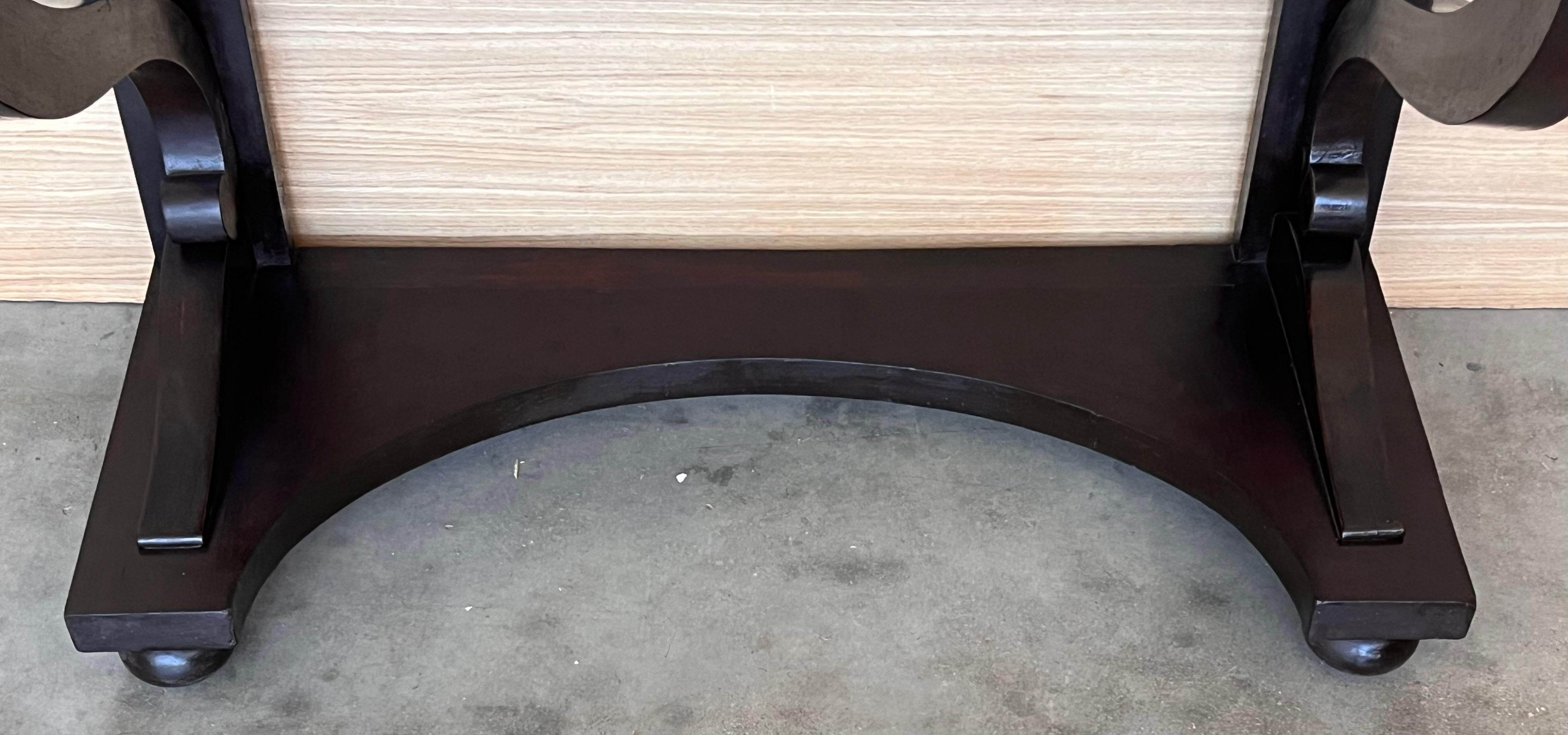 Table console à tiroir en noyer du début de la période Biedermeier, Autriche, vers 1830 en vente 7