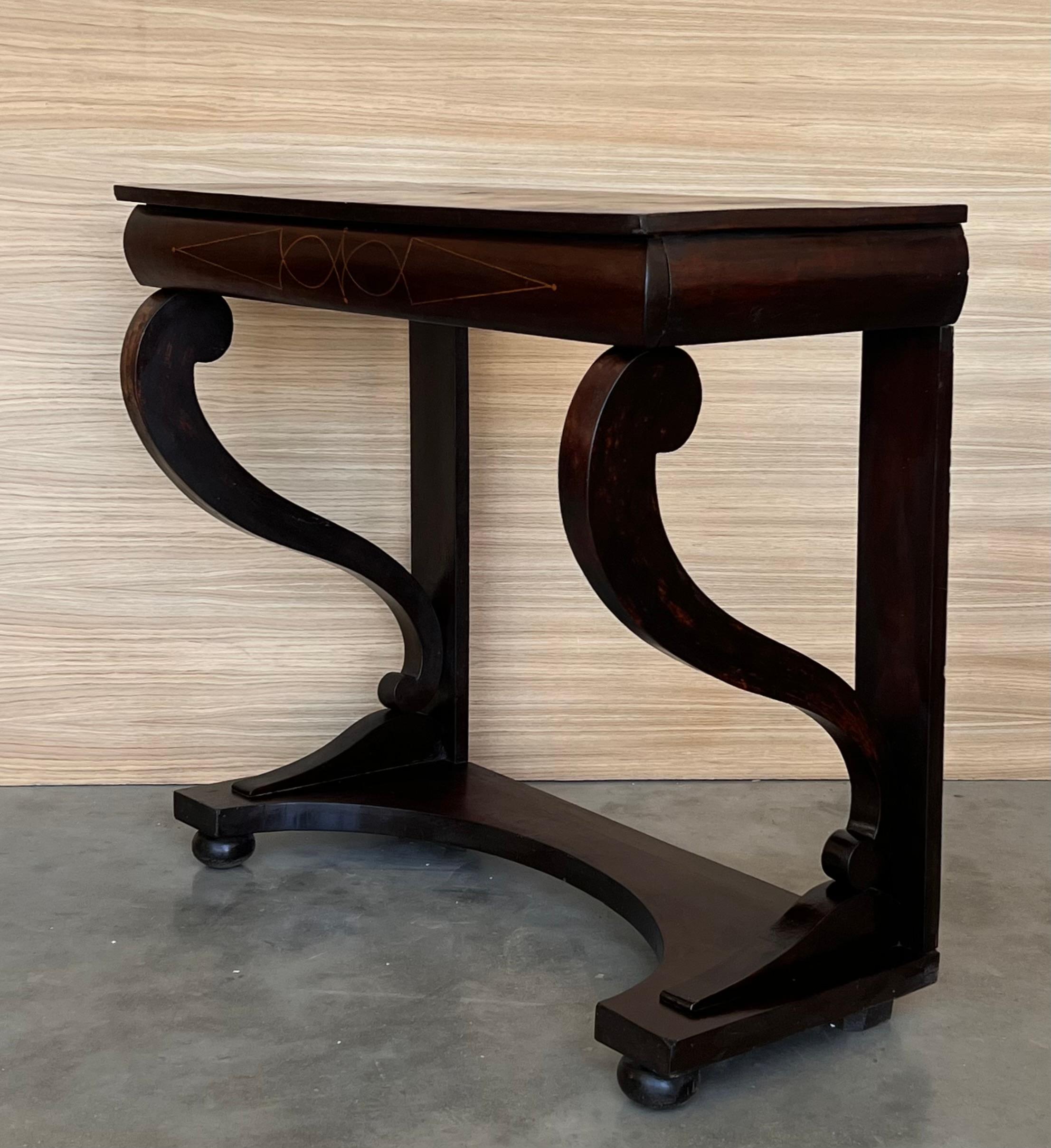 Table console à tiroir en noyer du début de la période Biedermeier, Autriche, vers 1830 Bon état - En vente à Miami, FL