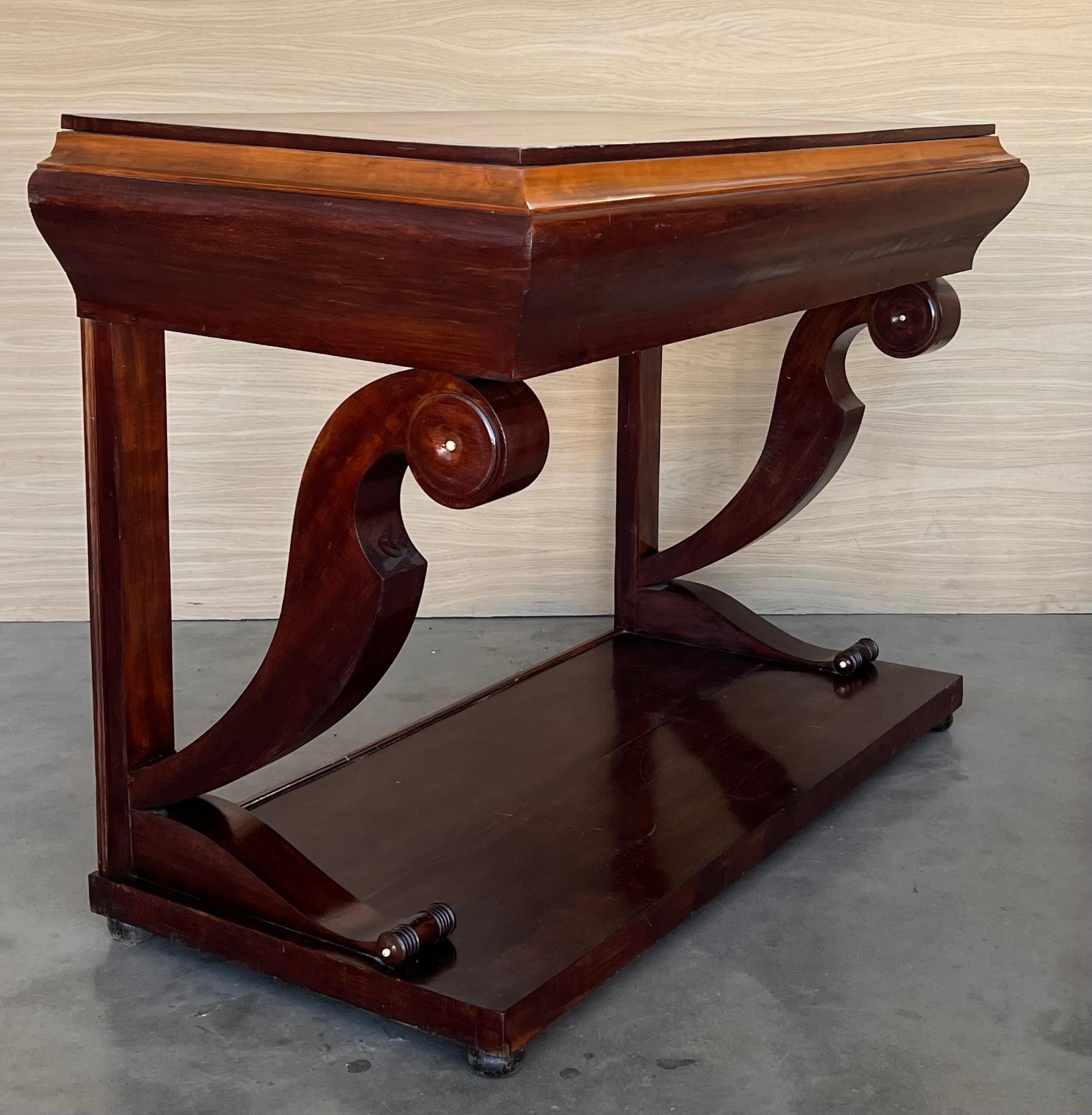 19th Century Early Biedermeier Period Walnut Console Table with Drawer, Austria, circa 1830 For Sale