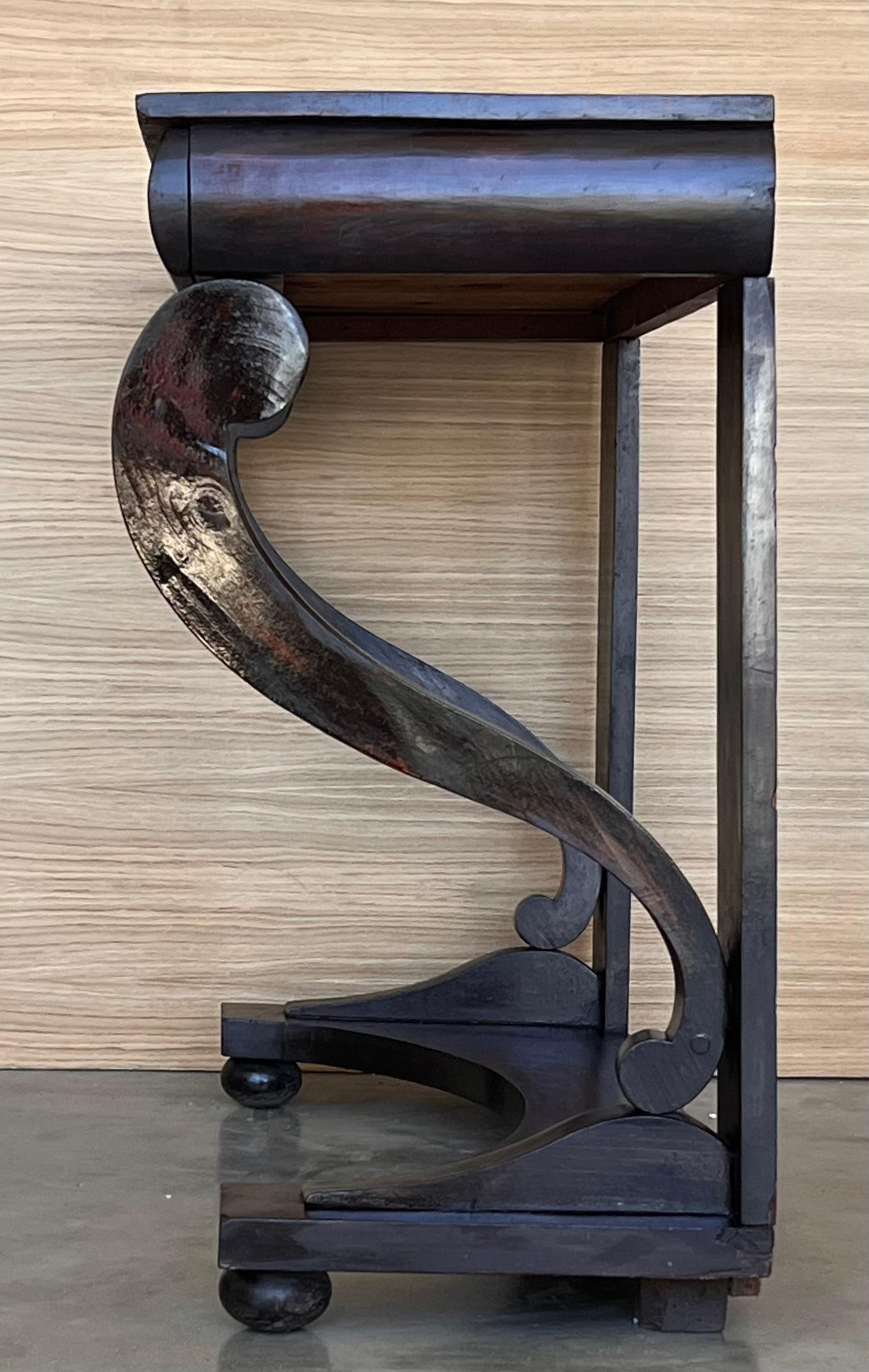 Table console à tiroir en noyer du début de la période Biedermeier, Autriche, vers 1830 en vente 1