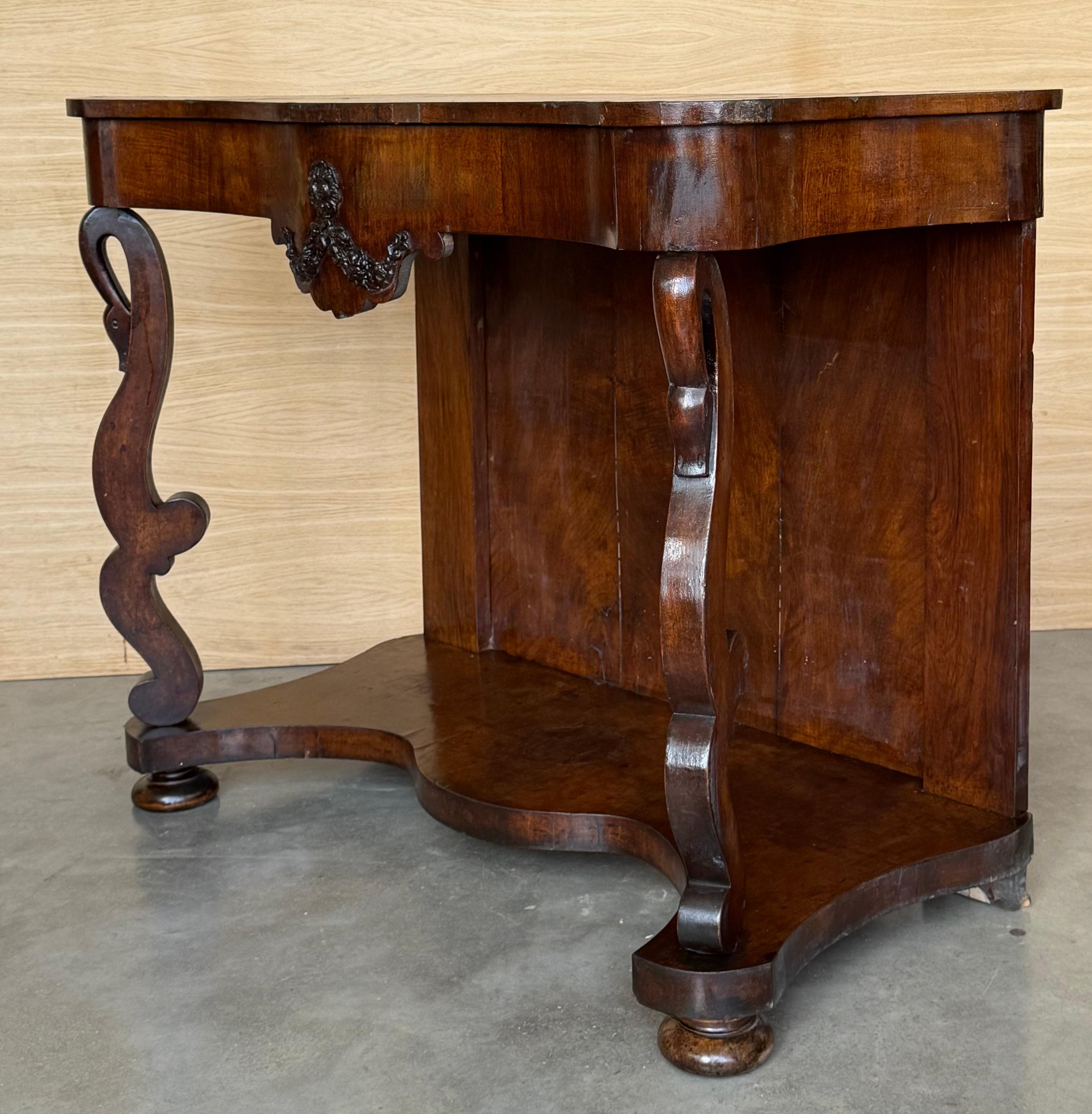 Early Biedermeier Period Walnut Console Table with Drawer, Austria, circa 1830 For Sale 2