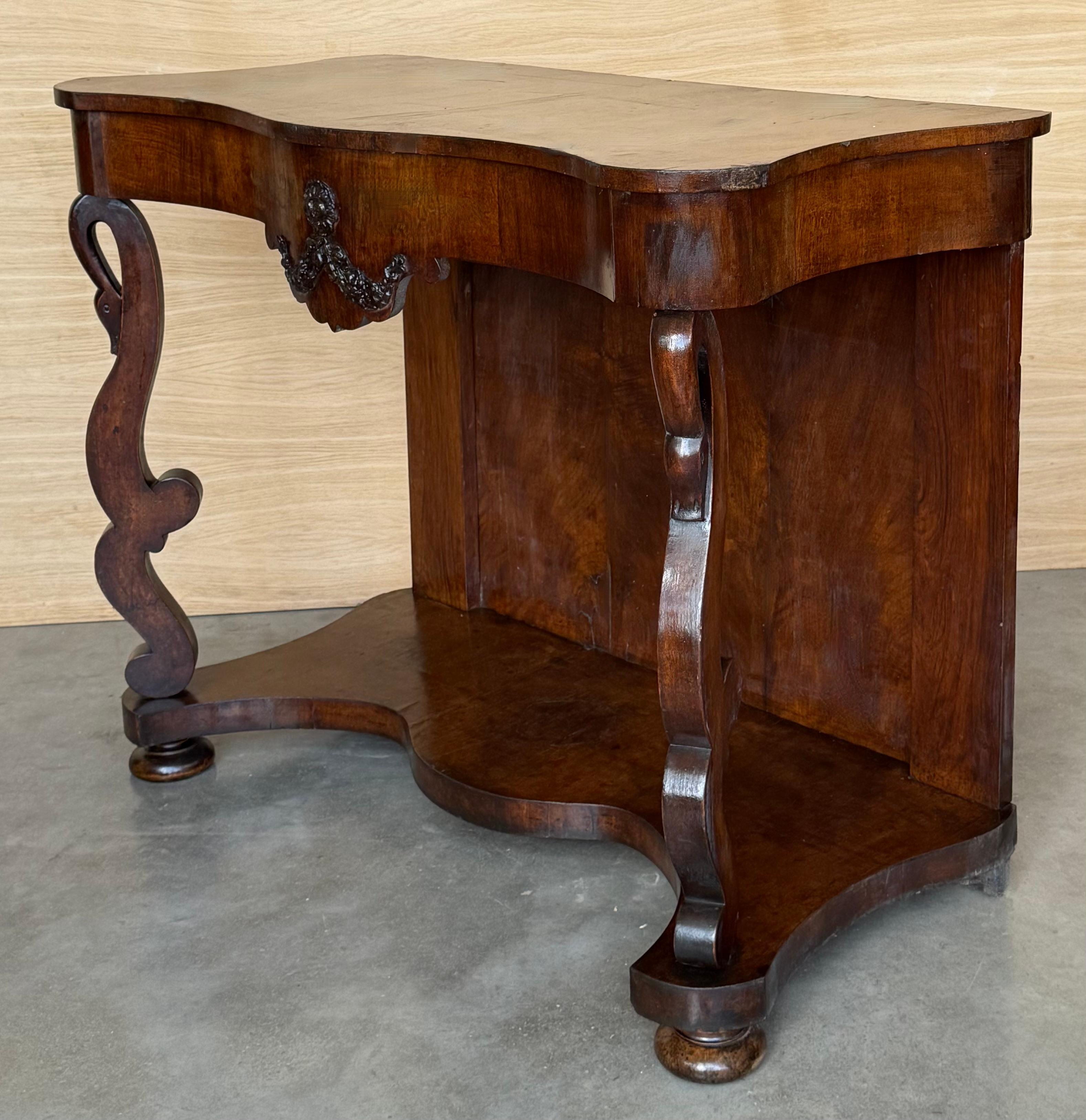Early Biedermeier Period Walnut Console Table with Drawer, Austria, circa 1830 For Sale 3